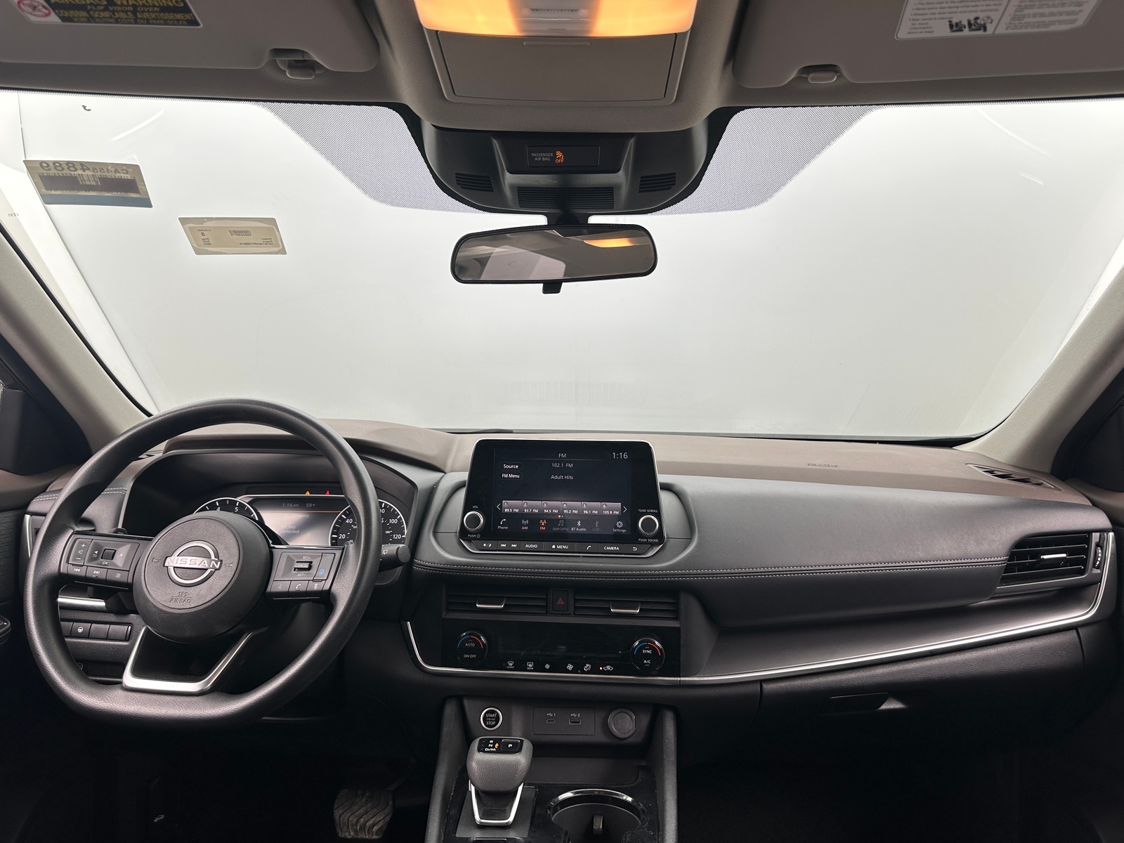 Thumbnail: 2023 Nissan Rogue - 3