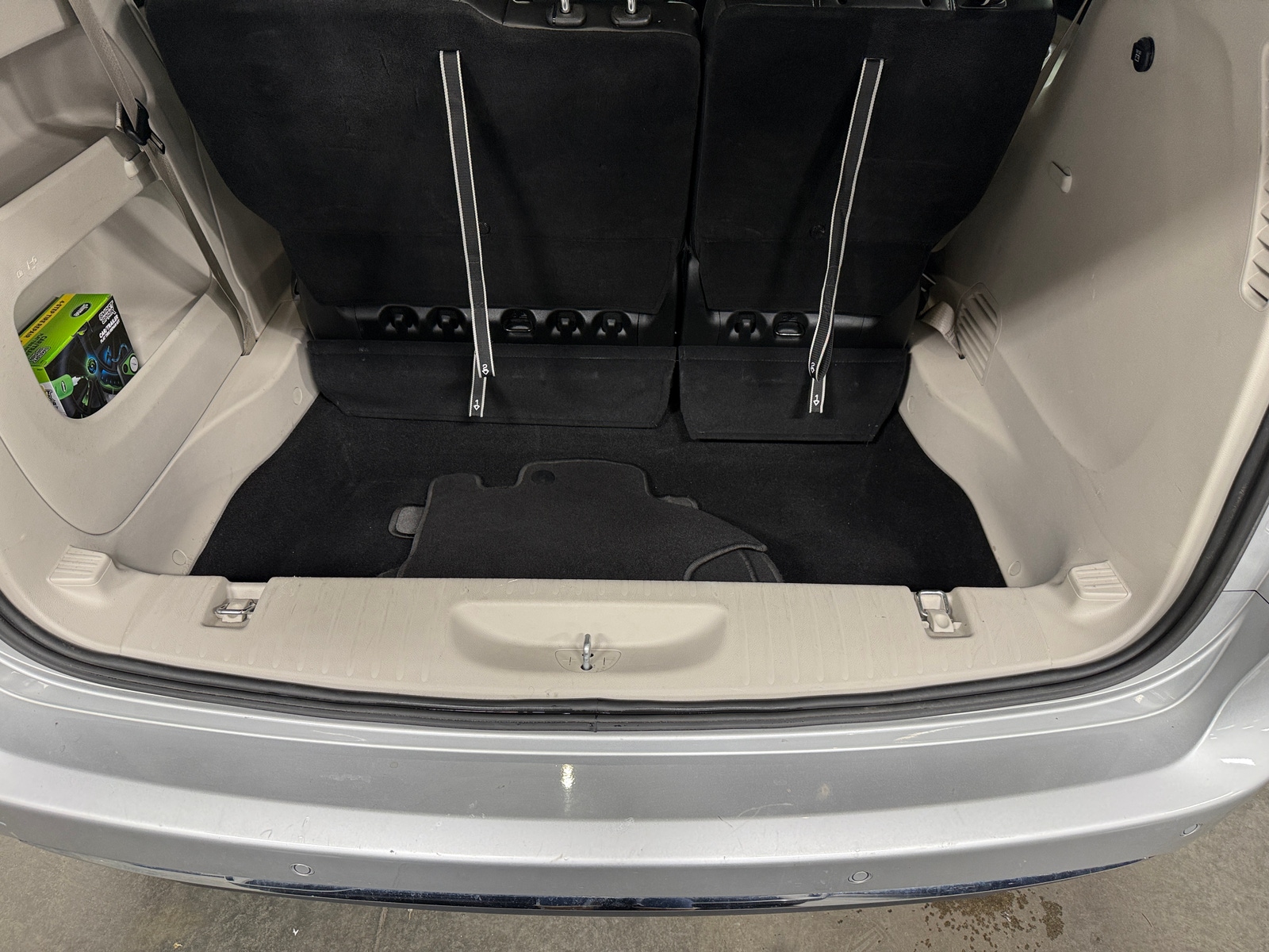 Thumbnail: 2024 Chrysler Pacifica - 6