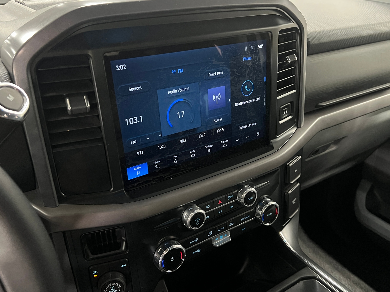 Thumbnail: 2025 Ford Econoline - 4