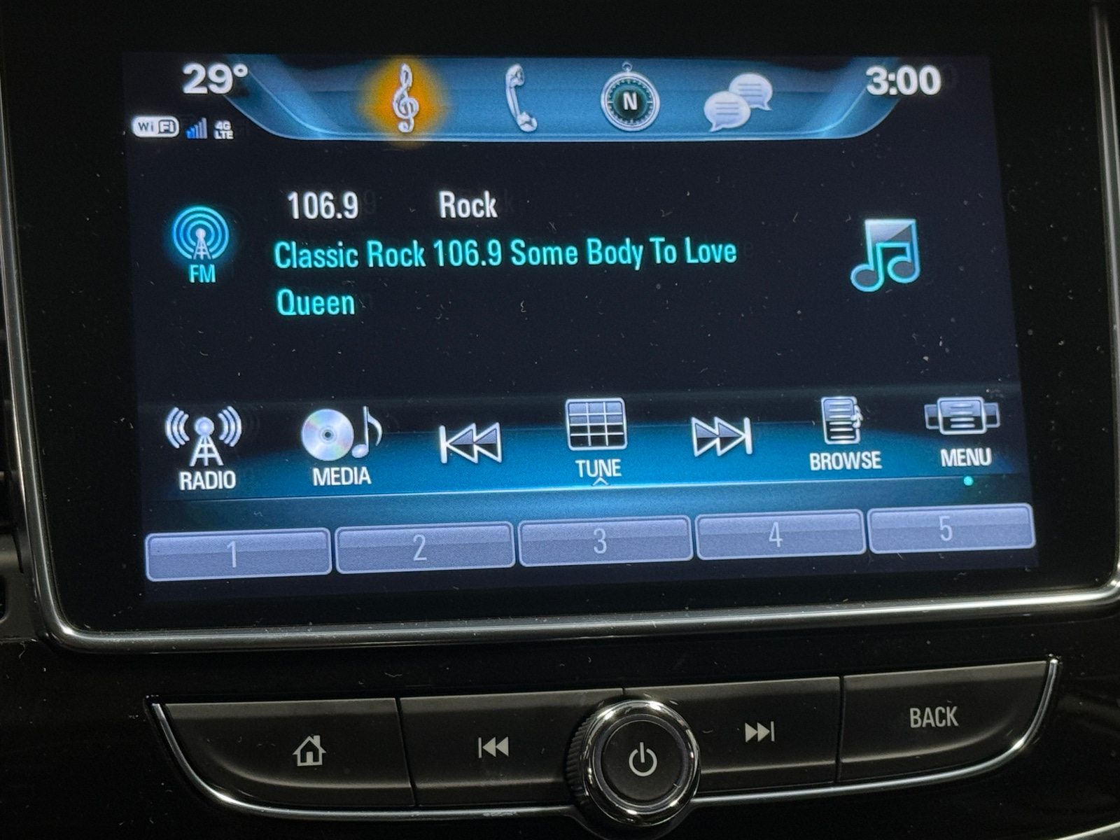 Thumbnail: 2021 Buick Encore - 3