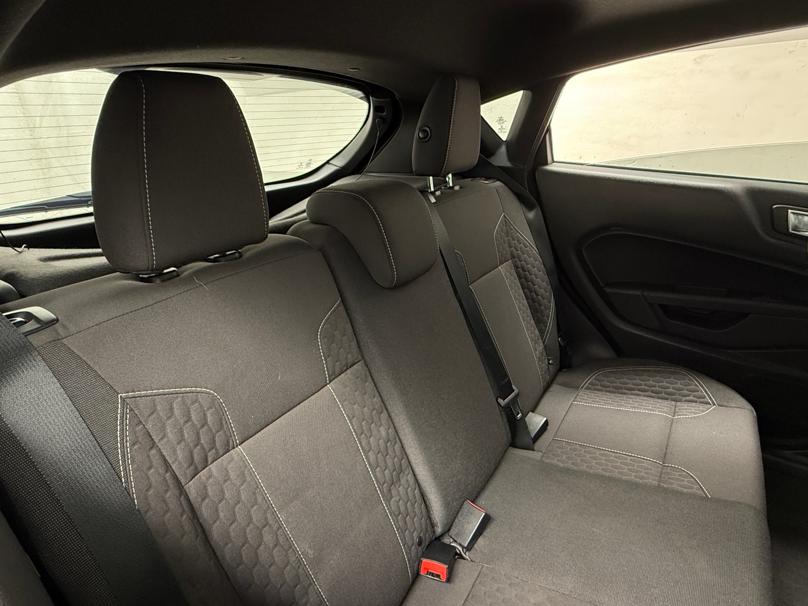 Thumbnail: 2016 Ford Fiesta - 6