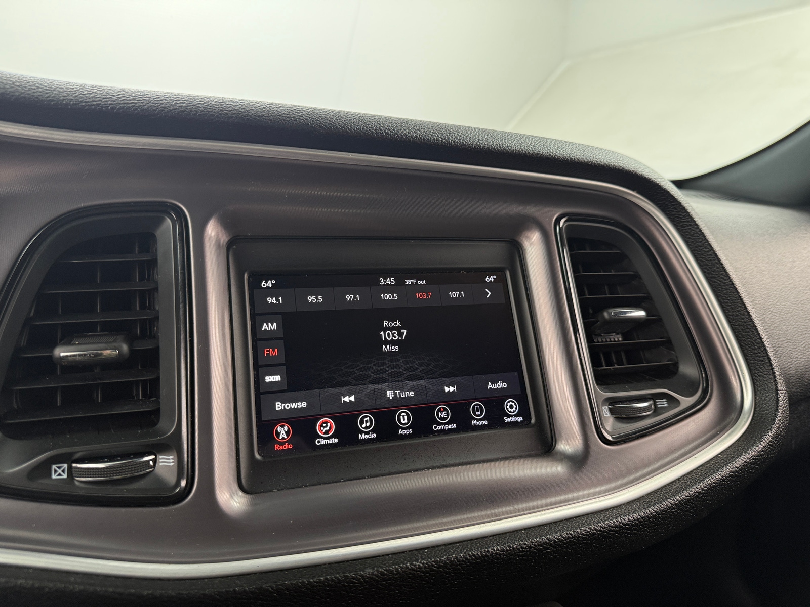 Thumbnail: 2019 Dodge Challenger - 3