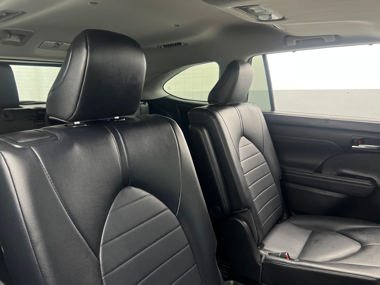 Thumbnail: 2021 Toyota Highlander - 5