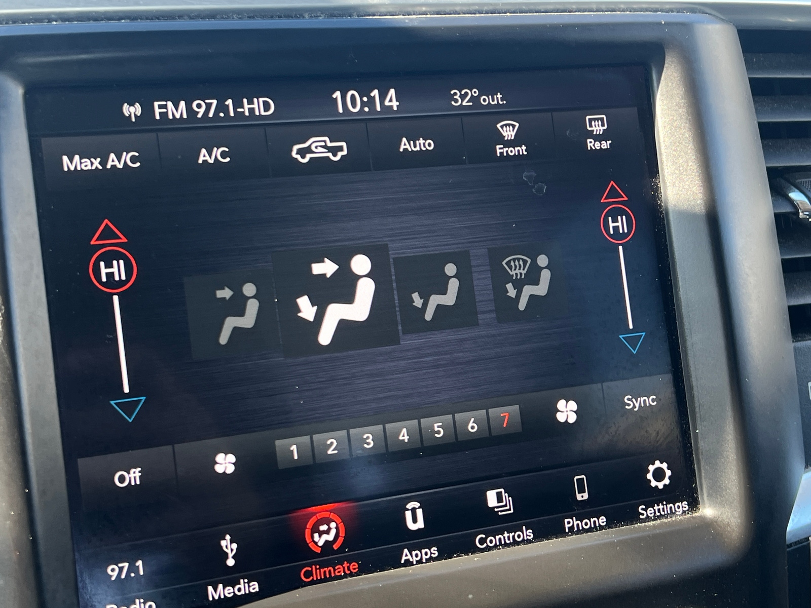 Thumbnail: 2018 RAM 3500 - 4