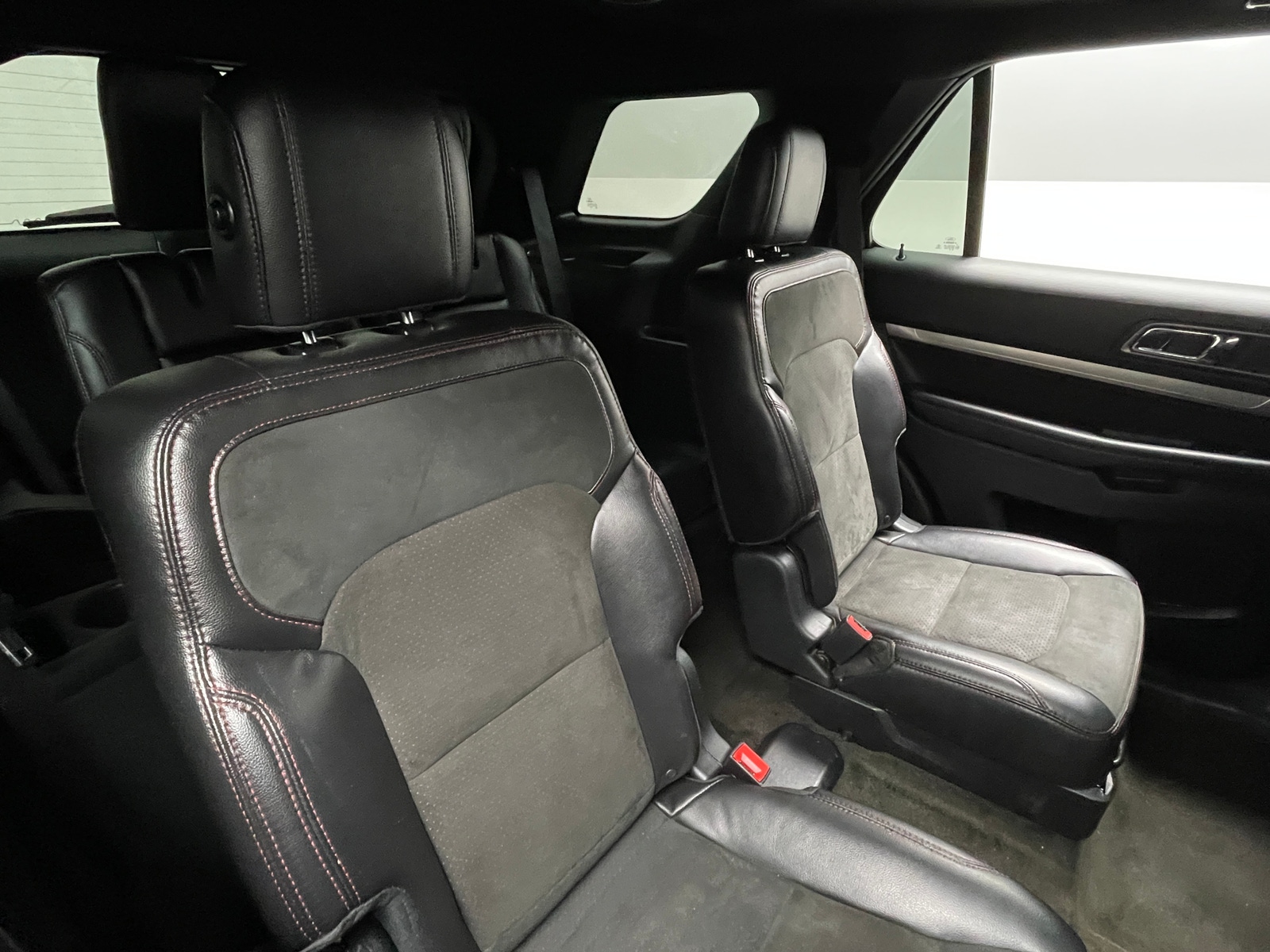 Thumbnail: 2018 Ford Explorer - 5