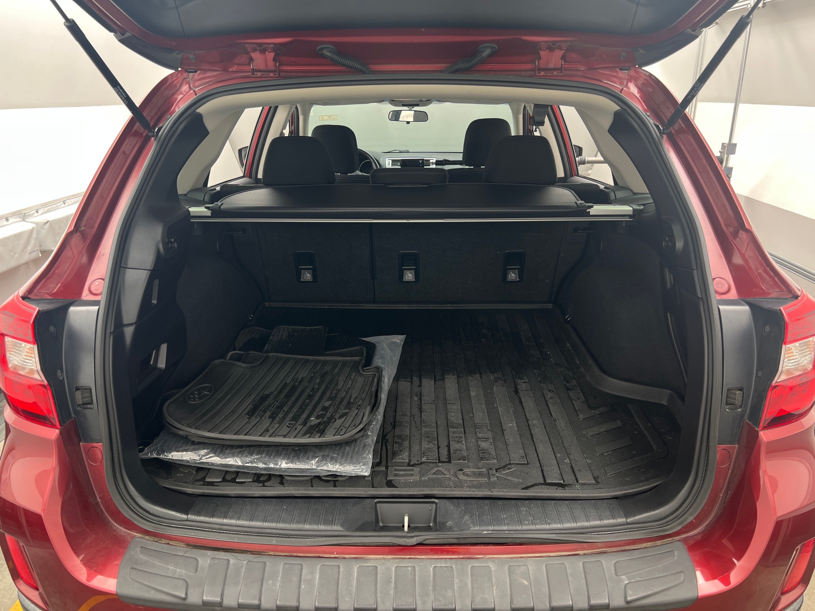 Thumbnail: 2017 Subaru Outback - 7