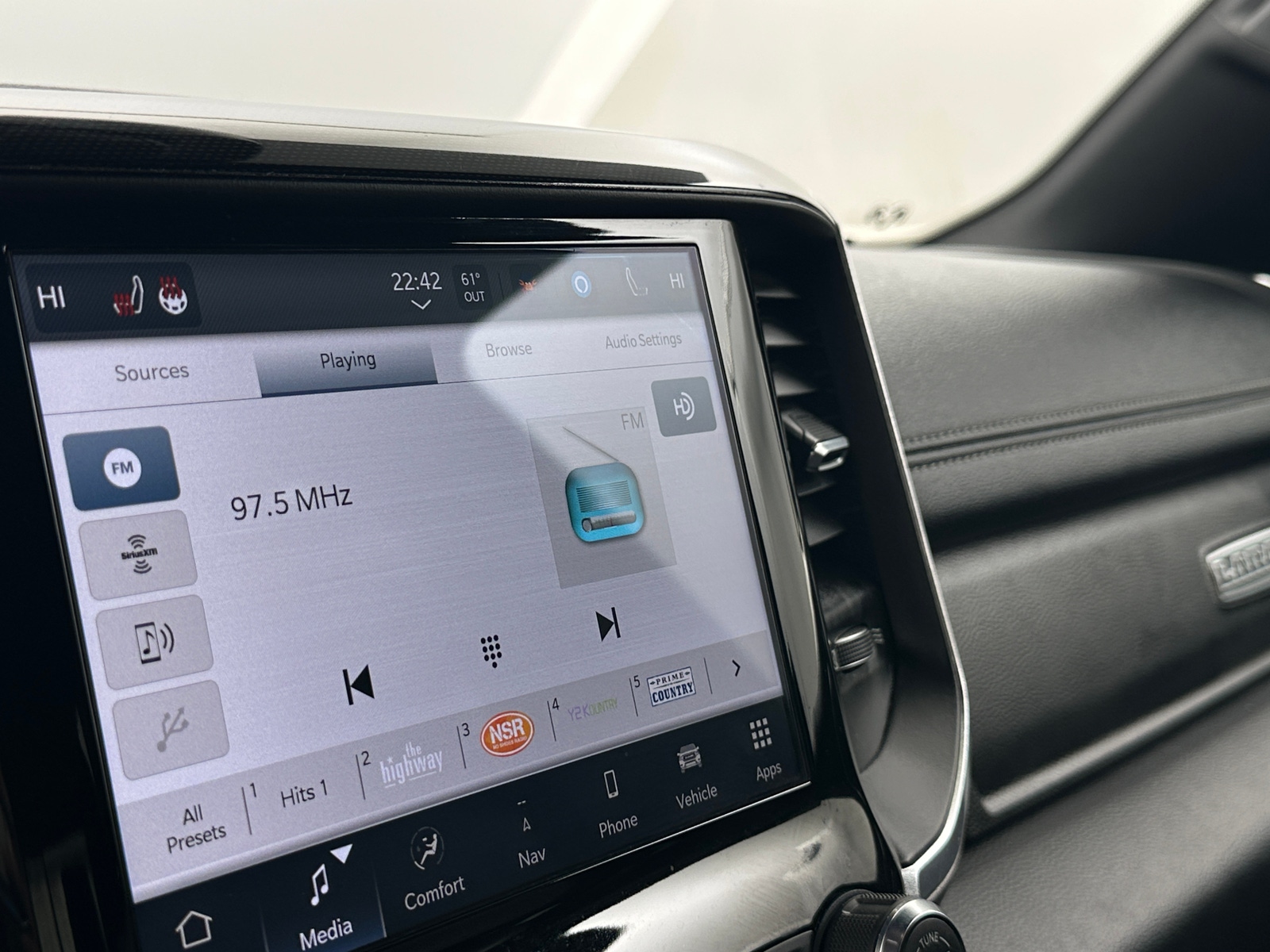 Thumbnail: 2022 RAM 1500 - 3