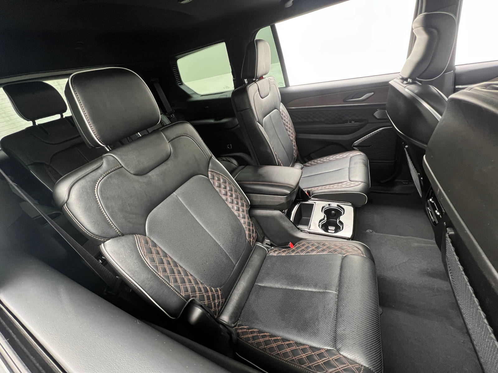 Thumbnail: 2023 Jeep Grand Cherokee L - 5