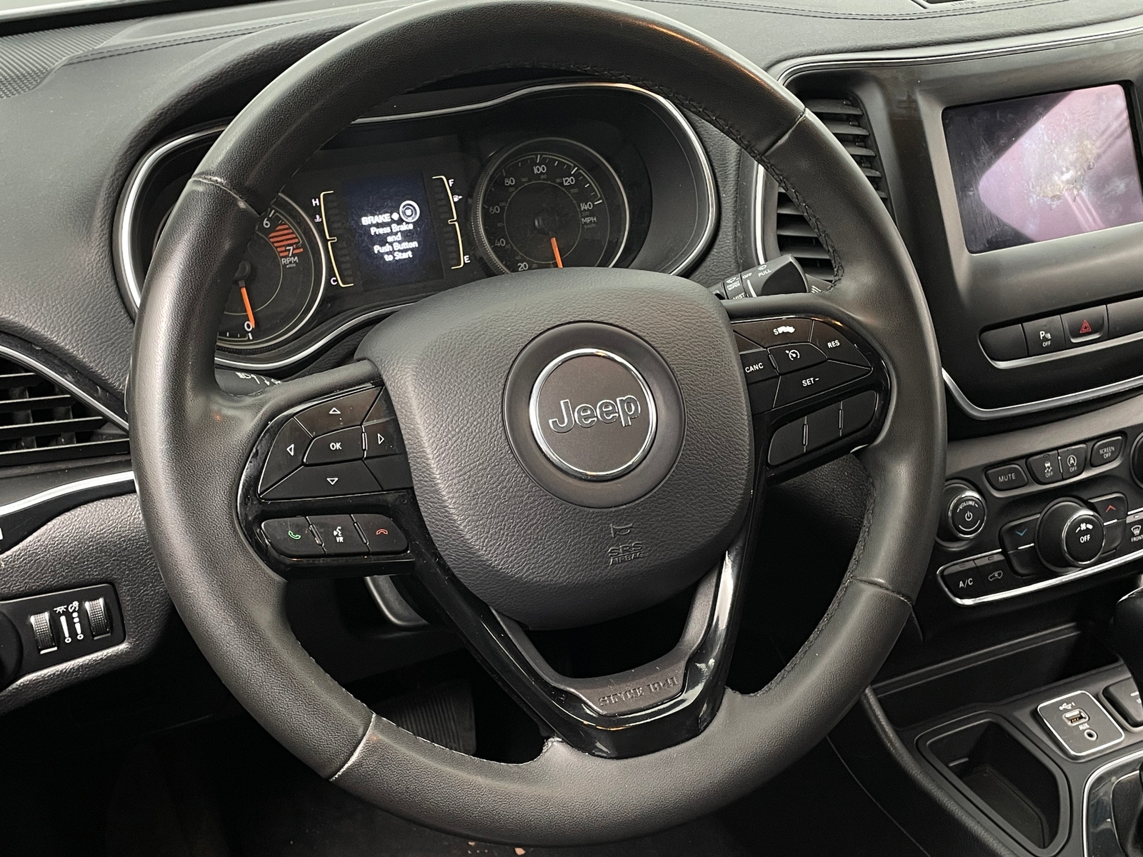 Thumbnail: 2020 Jeep Cherokee - 5