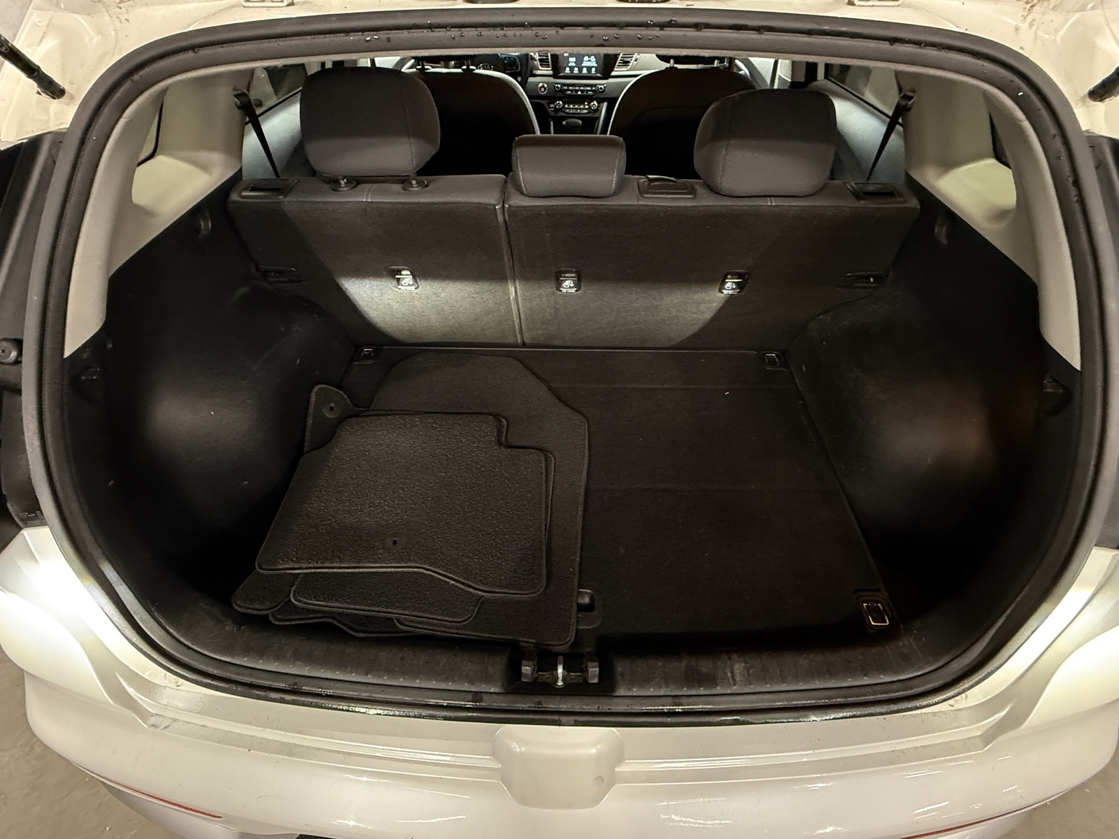 Thumbnail: 2018 Kia Niro - 7