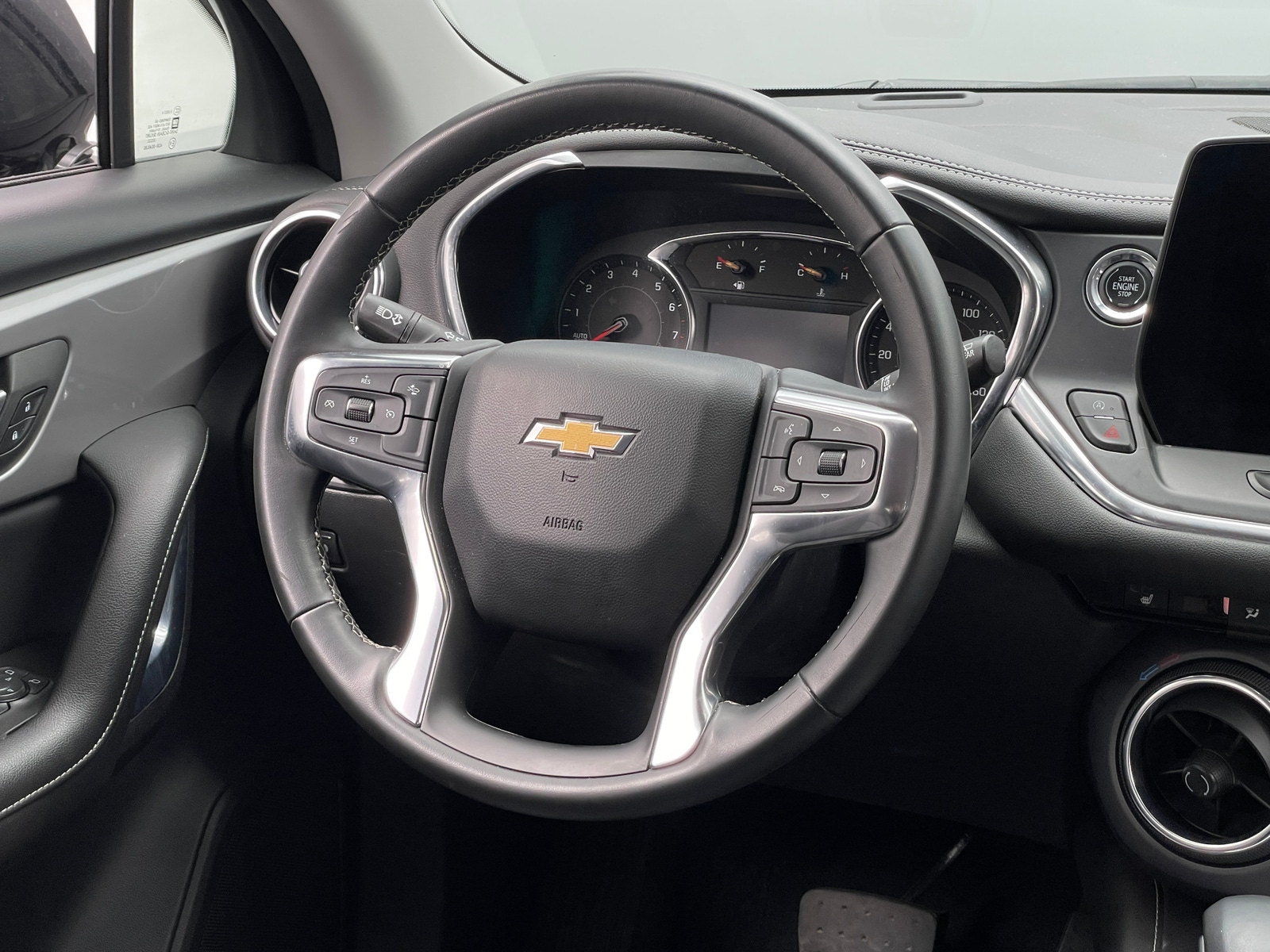 Thumbnail: 2024 Chevrolet Blazer - 4