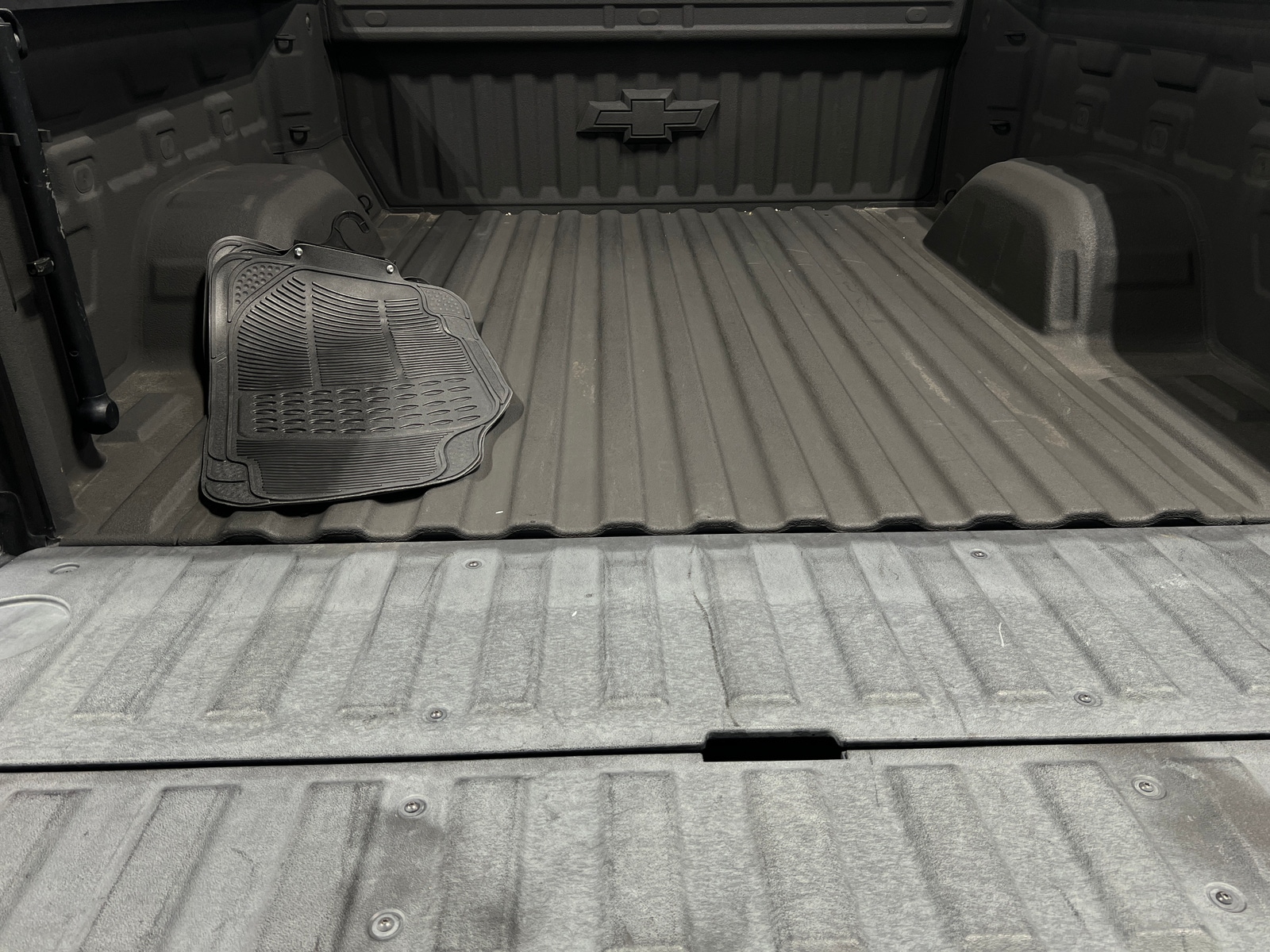 Thumbnail: 2022 Chevrolet Silverado 1500 - 6