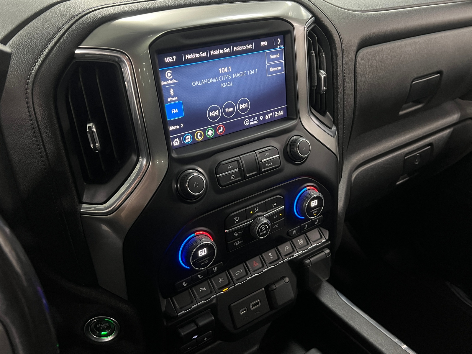 Thumbnail: 2022 Chevrolet Silverado 1500 - 3