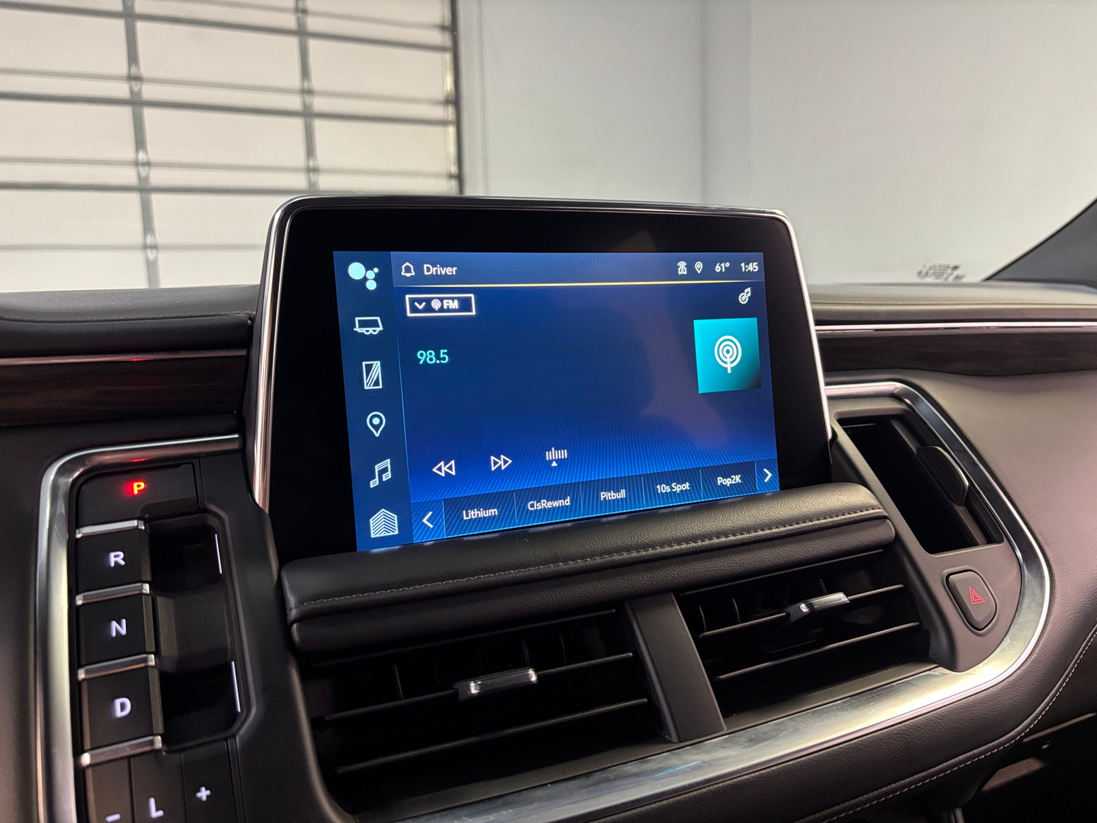 Thumbnail: 2022 Chevrolet Tahoe - 3