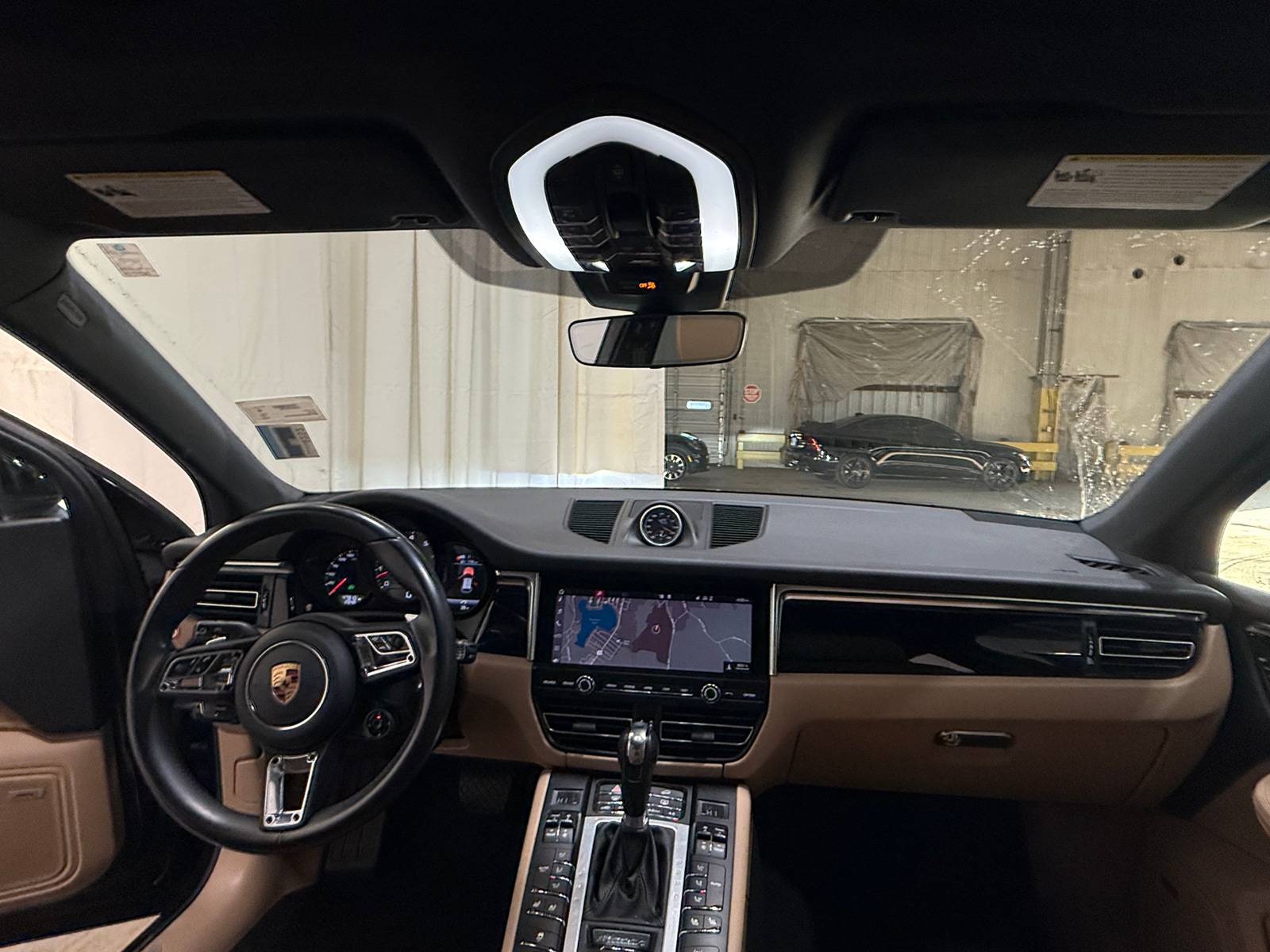 Thumbnail: 2019 Porsche Macan - 3