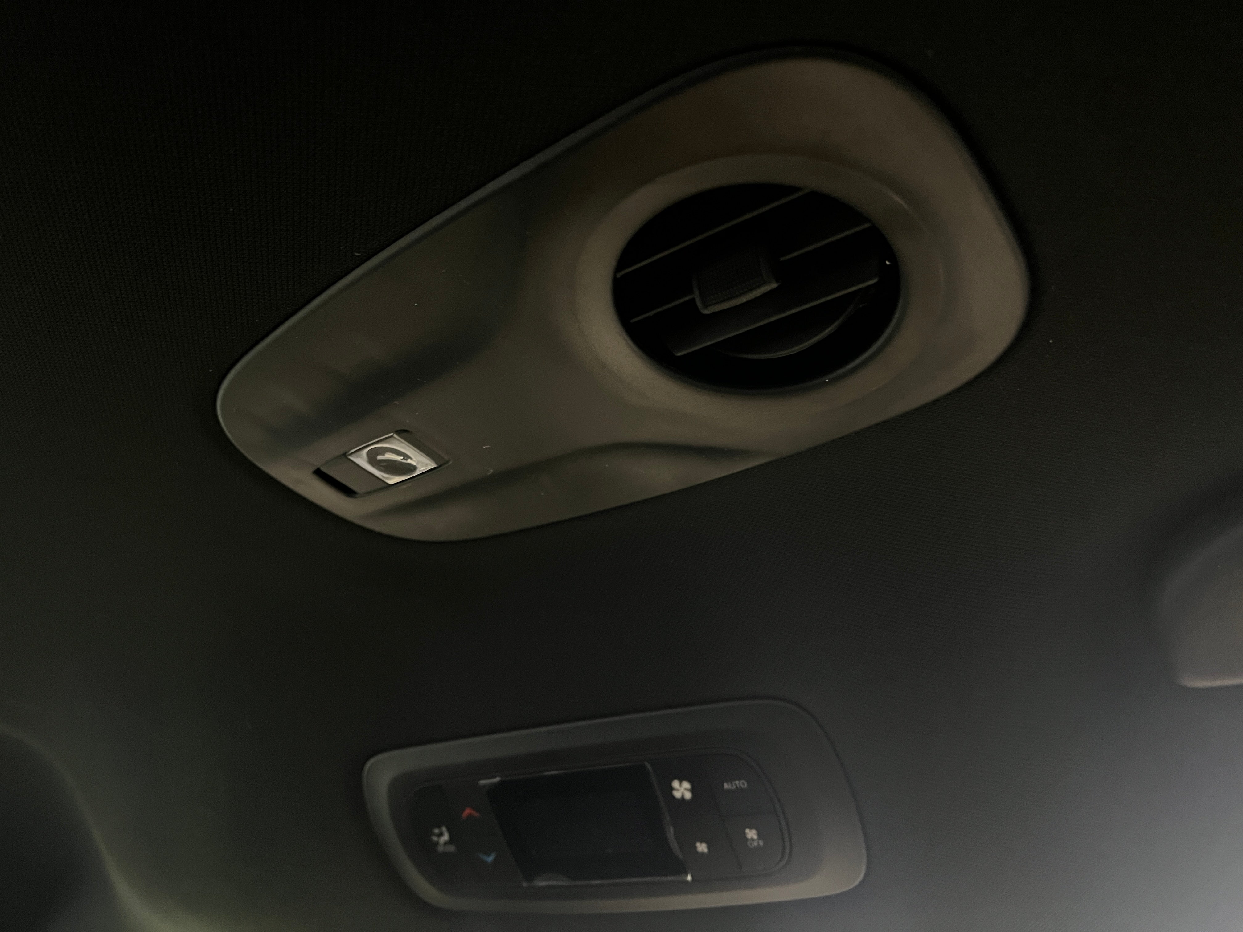 2026 Chrysler Pacifica Select AWD's photo