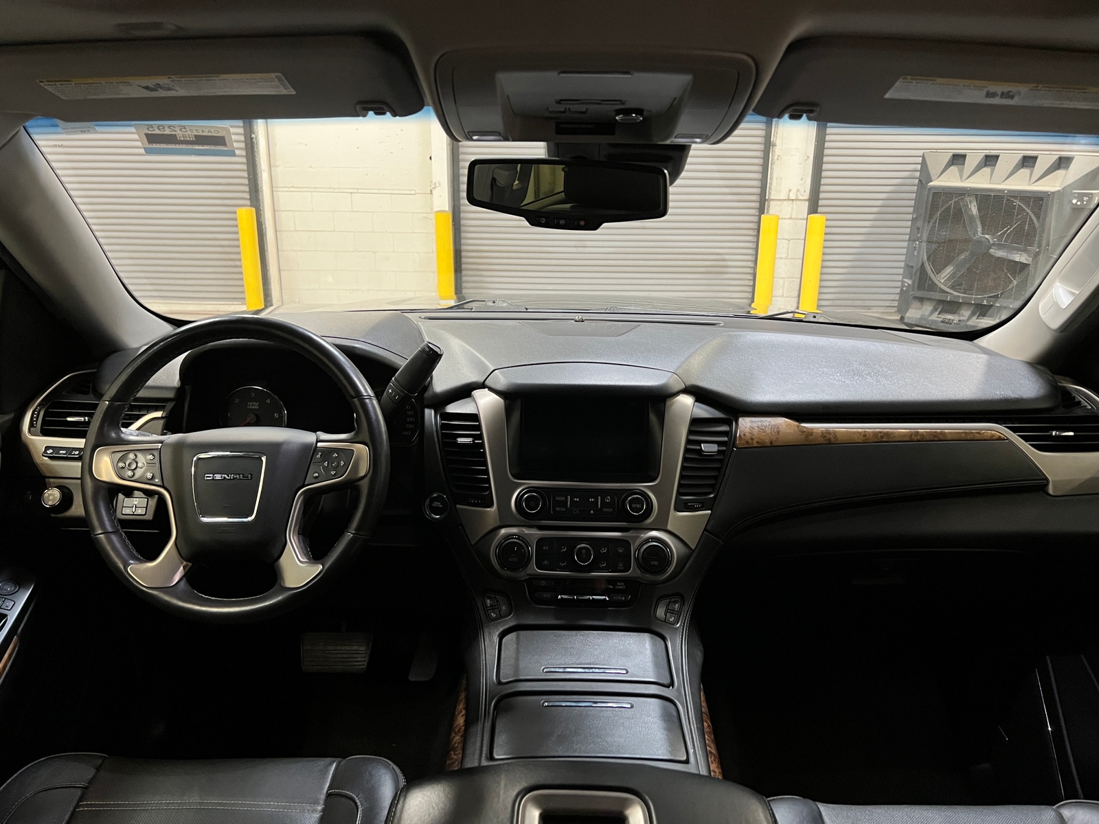 Thumbnail: 2015 GMC Yukon XL - 2