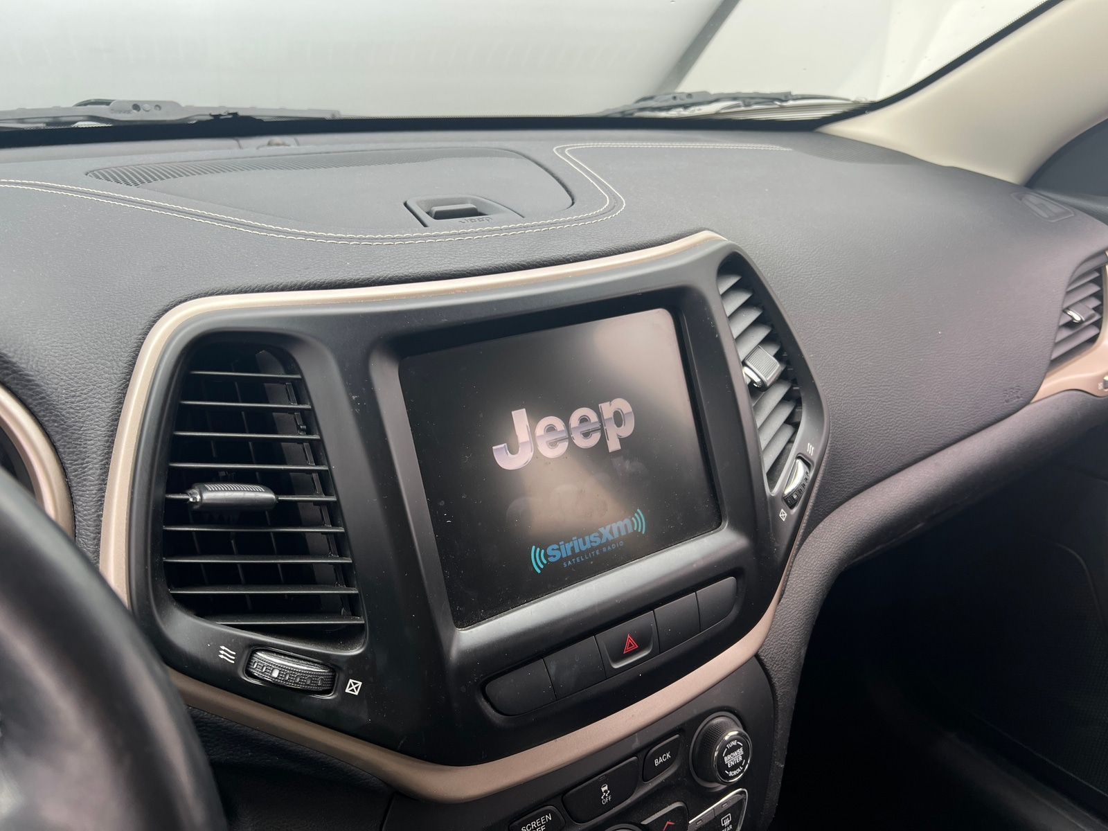 Thumbnail: 2014 Jeep Cherokee - 3