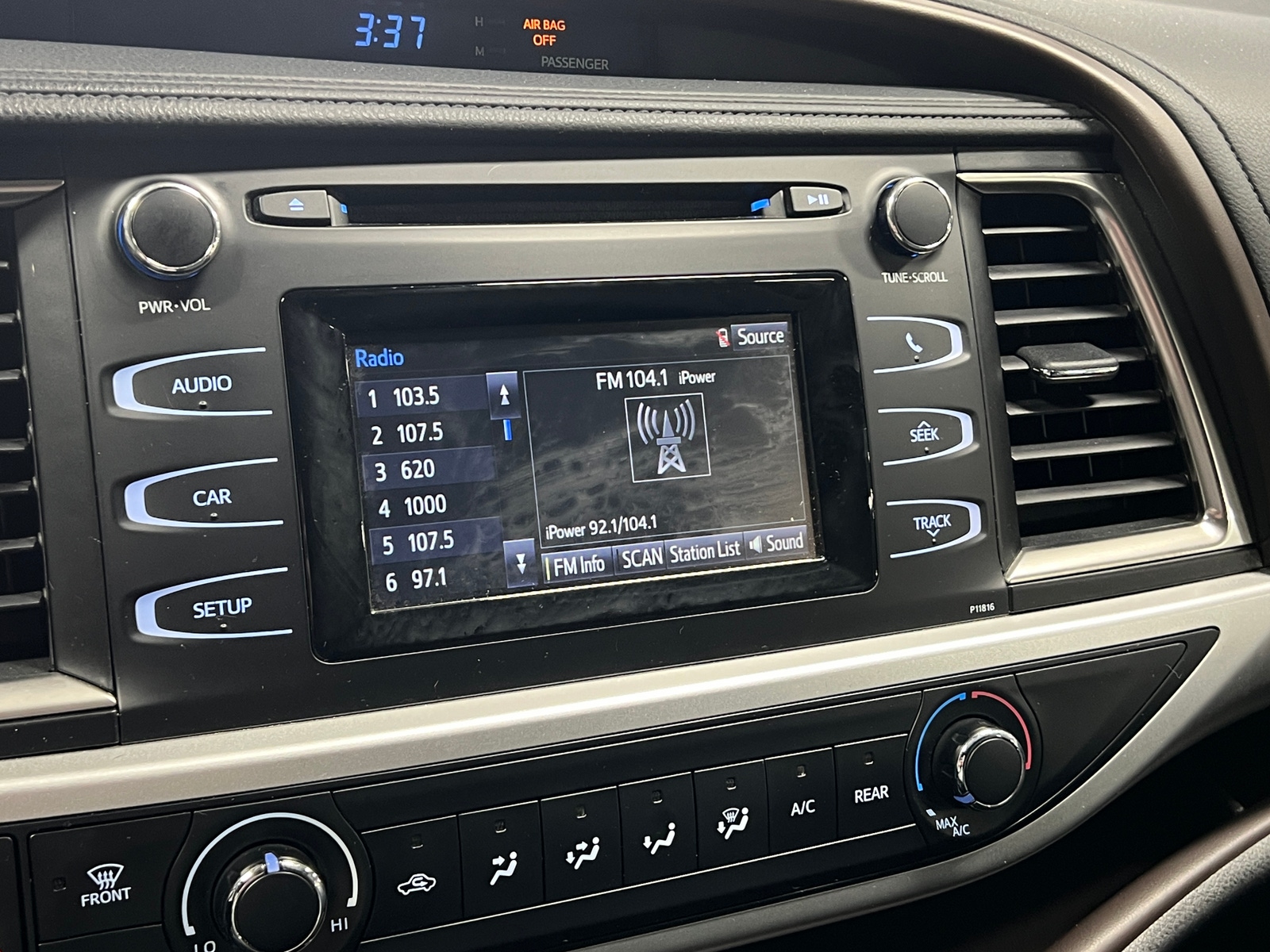 Thumbnail: 2019 Toyota Highlander - 4