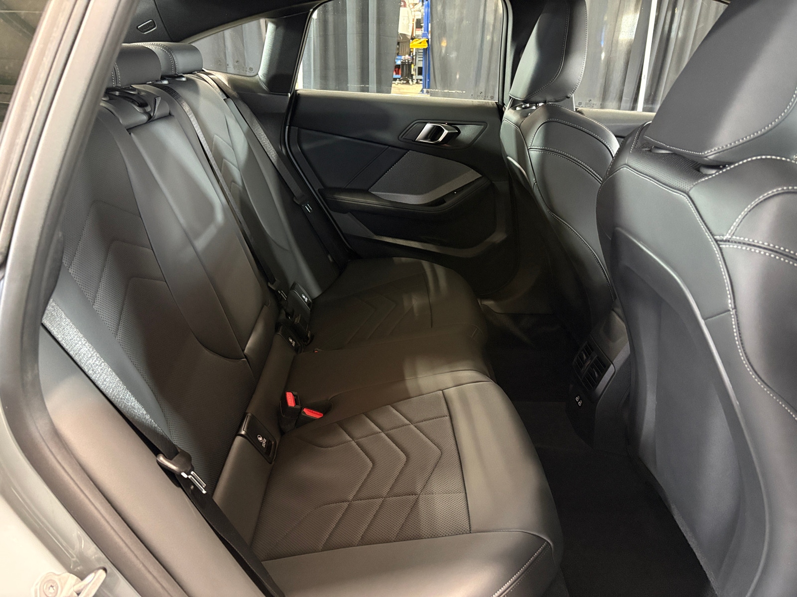 Thumbnail: 2025 BMW 2 Series - 5