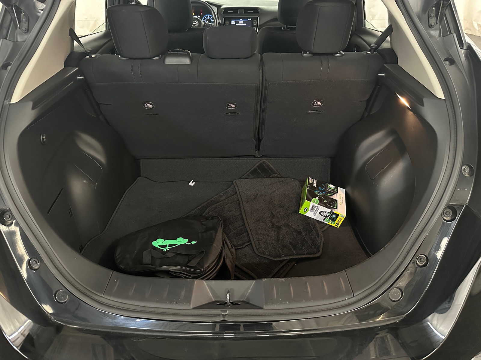 Thumbnail: 2025 Nissan Leaf - 7