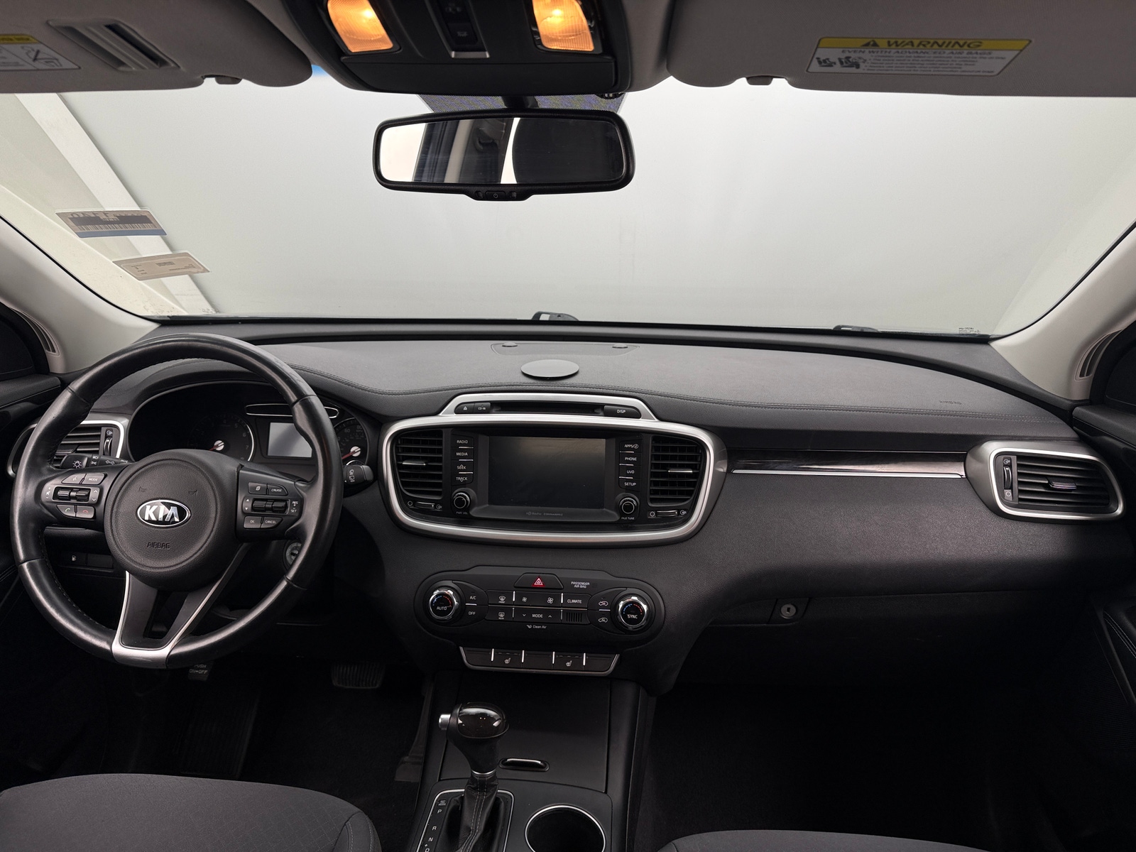 Thumbnail: 2018 Kia Sorento - 3