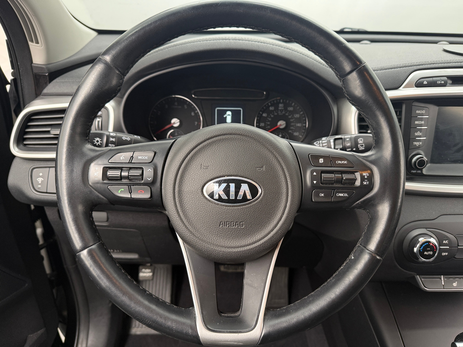 Thumbnail: 2018 Kia Sorento - 5