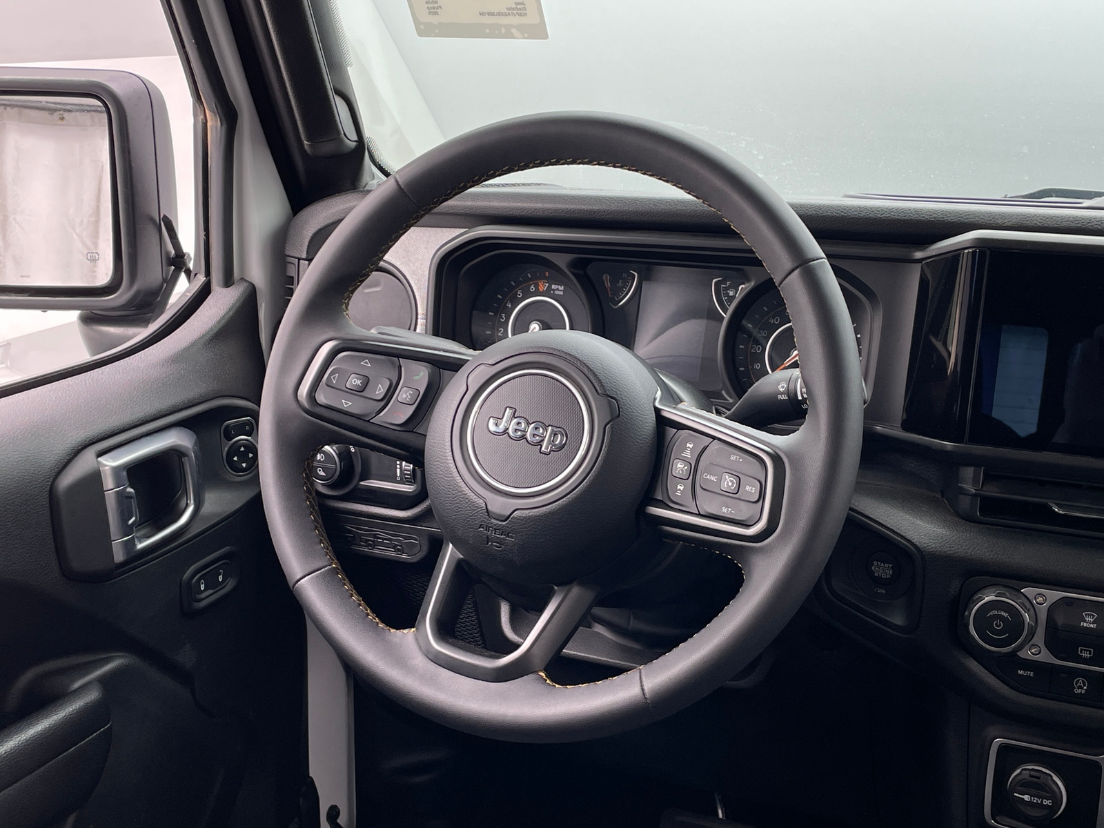 Thumbnail: 2025 Jeep Gladiator - 5