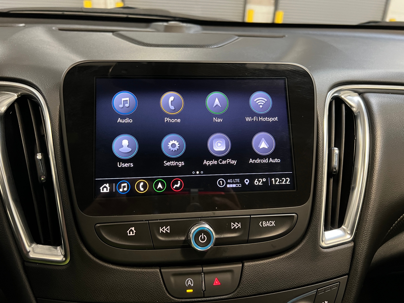 Thumbnail: 2024 Chevrolet Malibu - 3