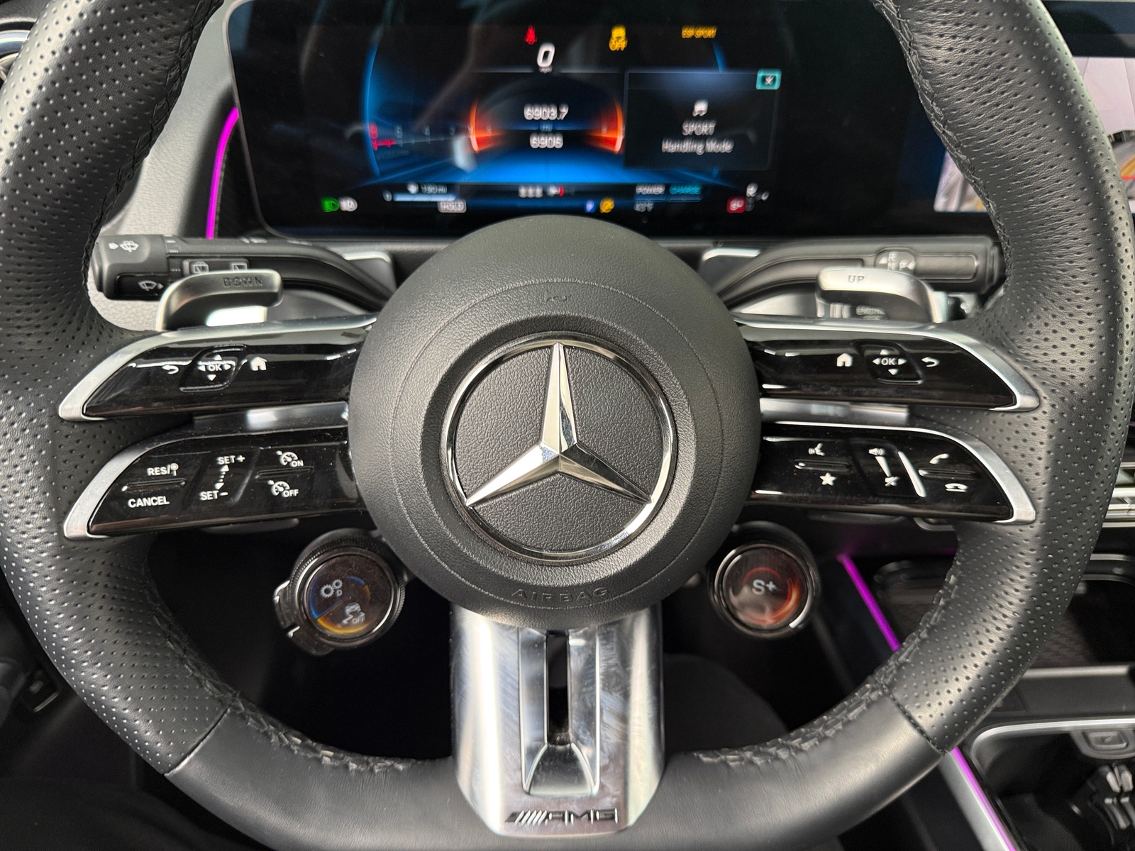 Thumbnail: 2025 Mercedes-Benz GLB - 4