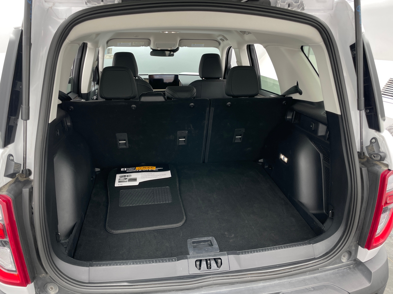 Thumbnail: 2025 Ford Bronco Sport - 7