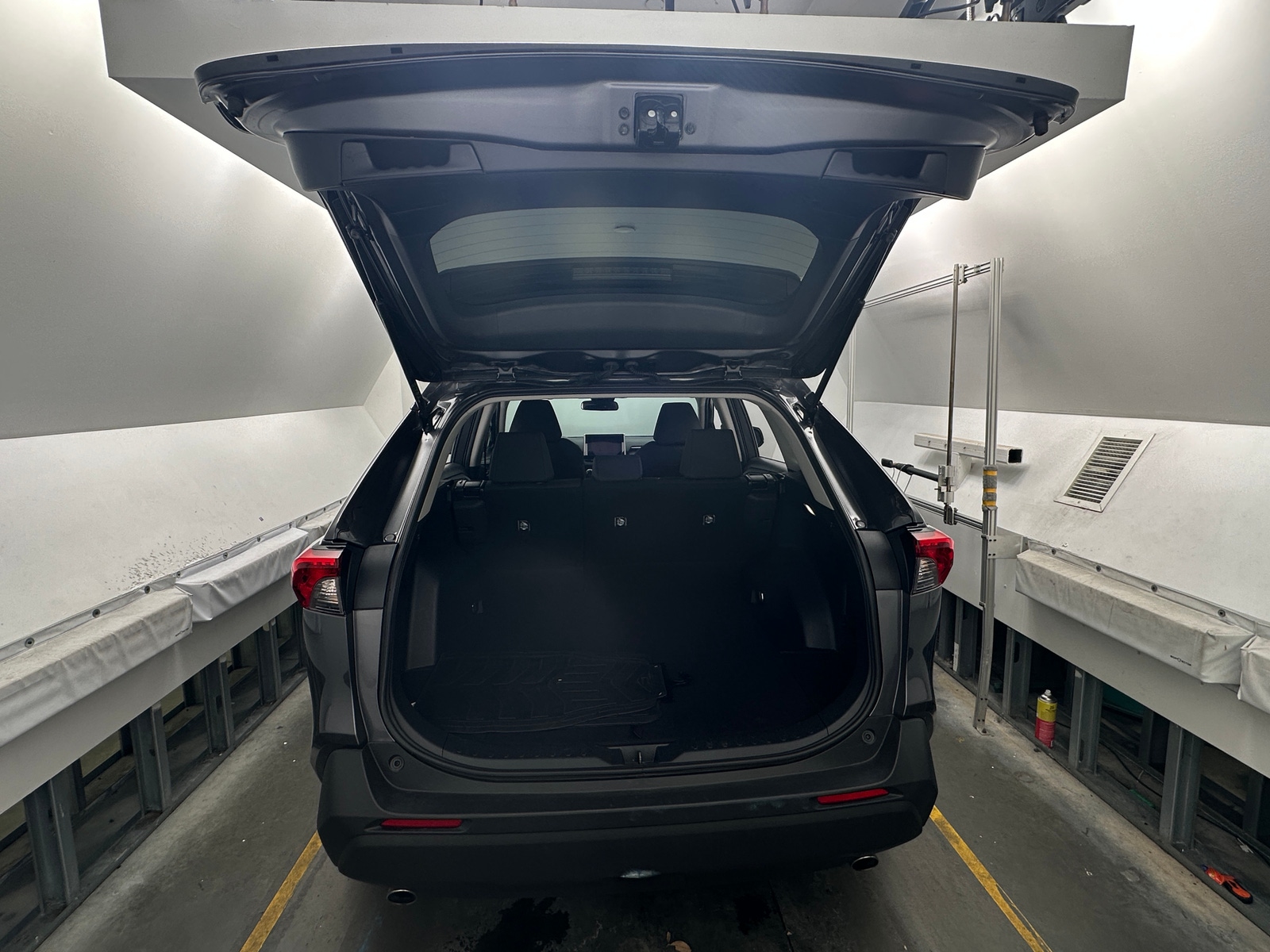 Thumbnail: 2025 Toyota RAV4 - 7