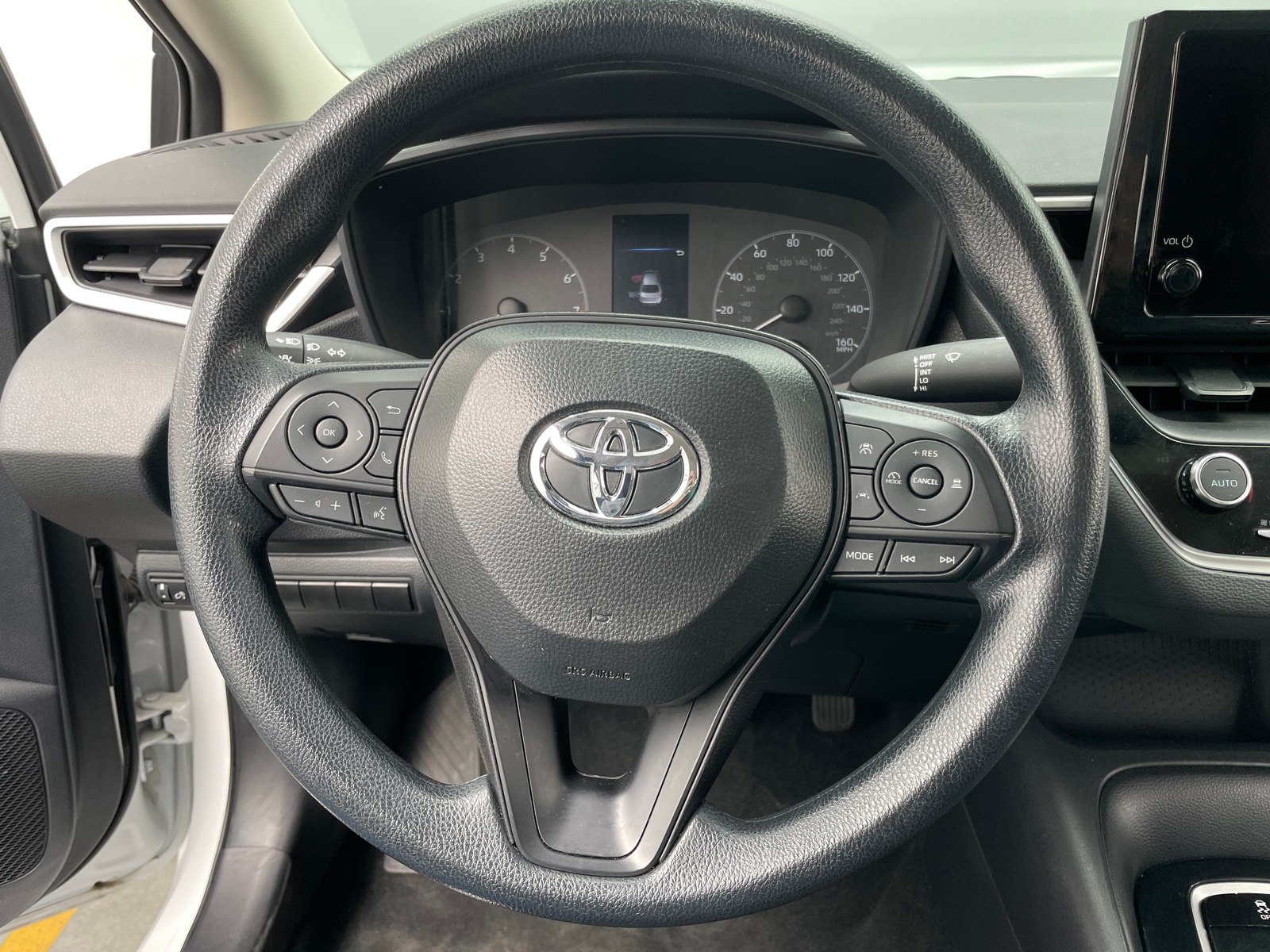 Thumbnail: 2025 Toyota Corolla - 5