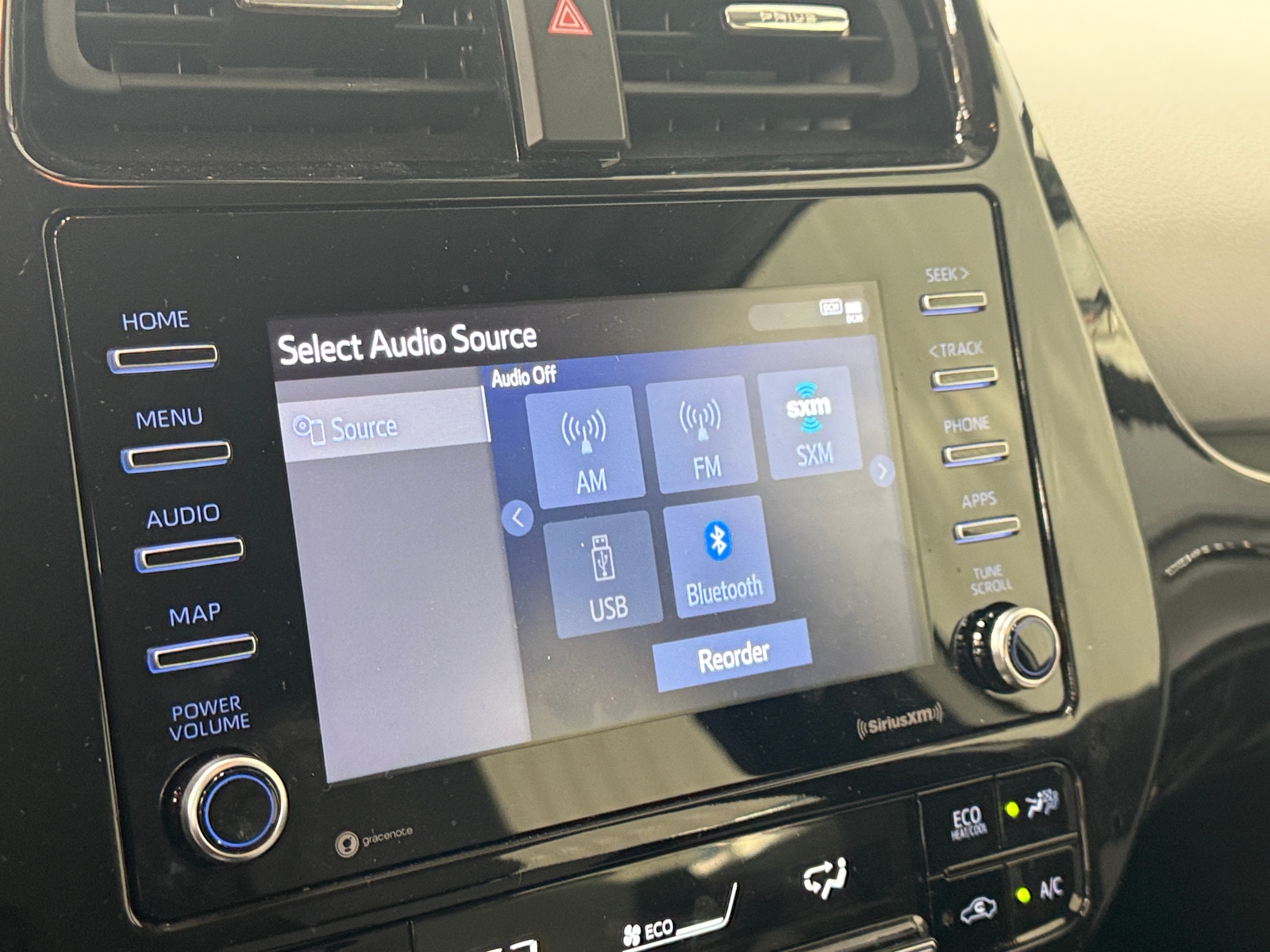 Thumbnail: 2022 Toyota Prius - 3