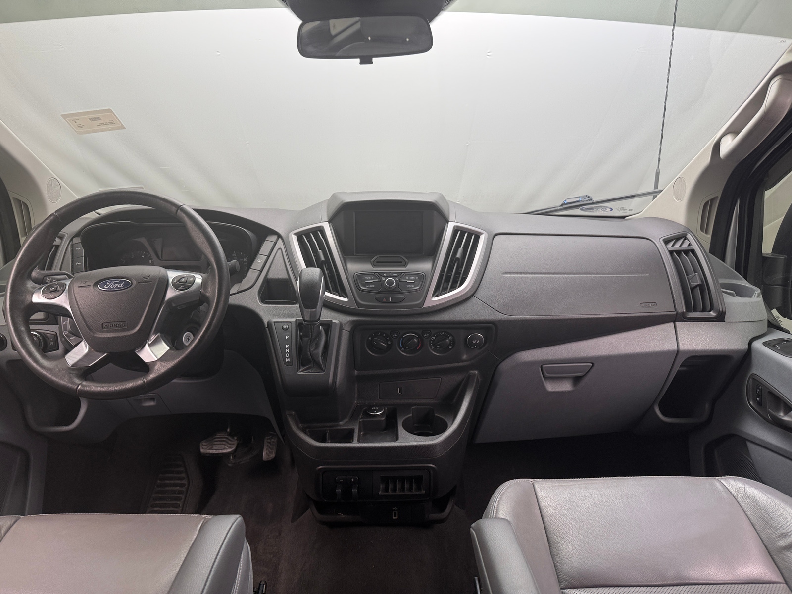 Thumbnail: 2017 Ford Transit Series - 3