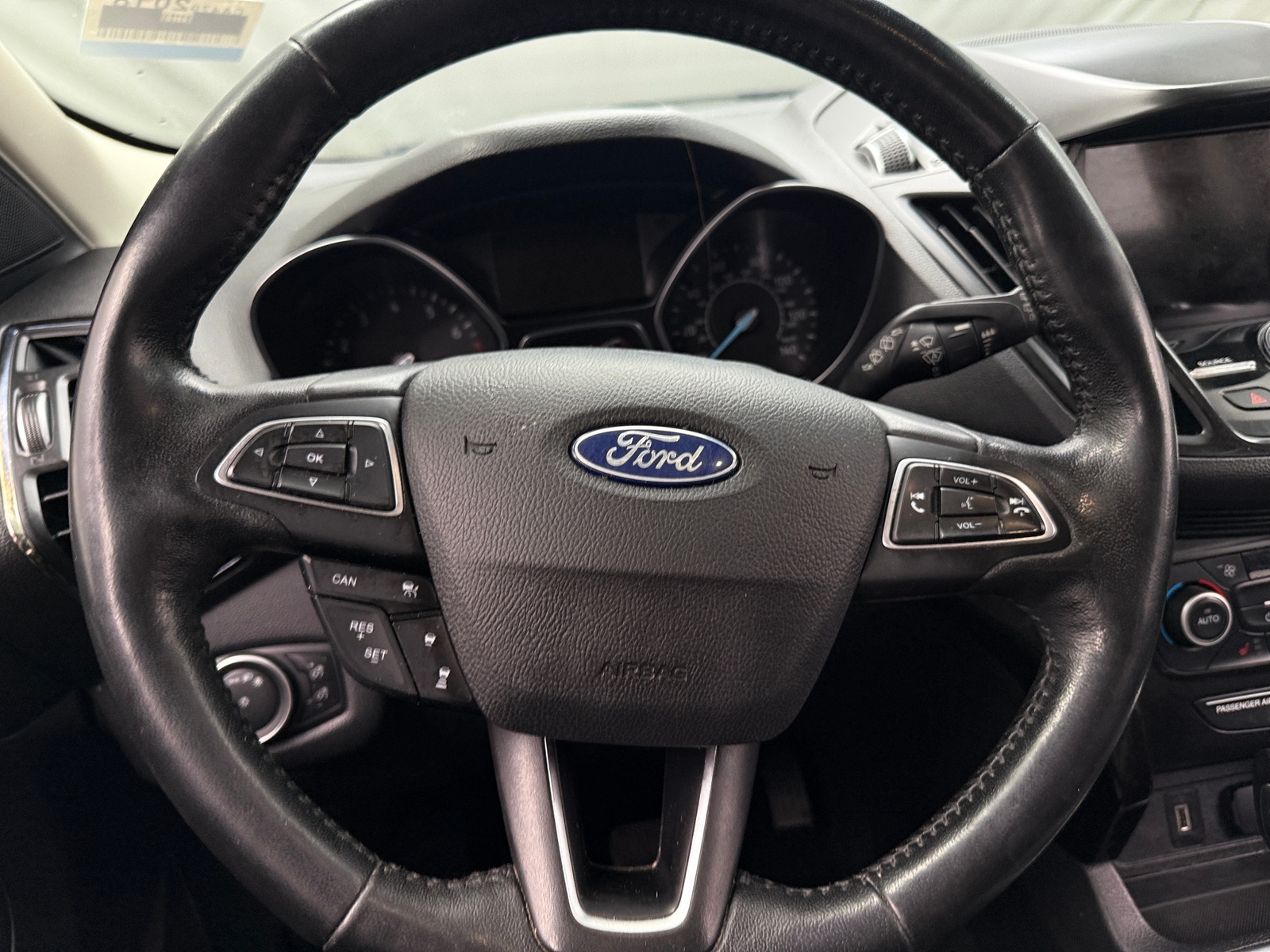 Thumbnail: 2019 Ford Escape - 4