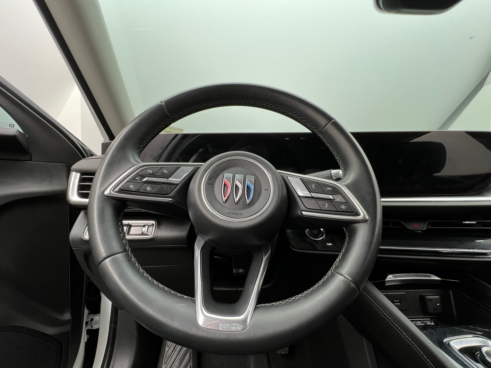 Thumbnail: 2024 Buick Envision - 4