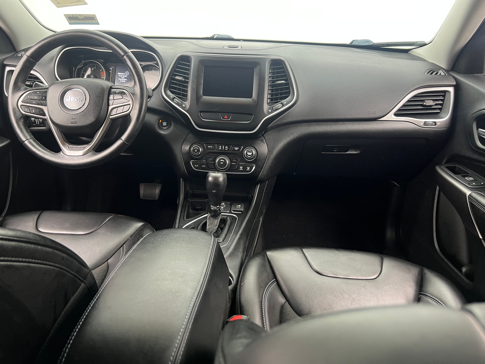 Thumbnail: 2019 Jeep Cherokee - 2