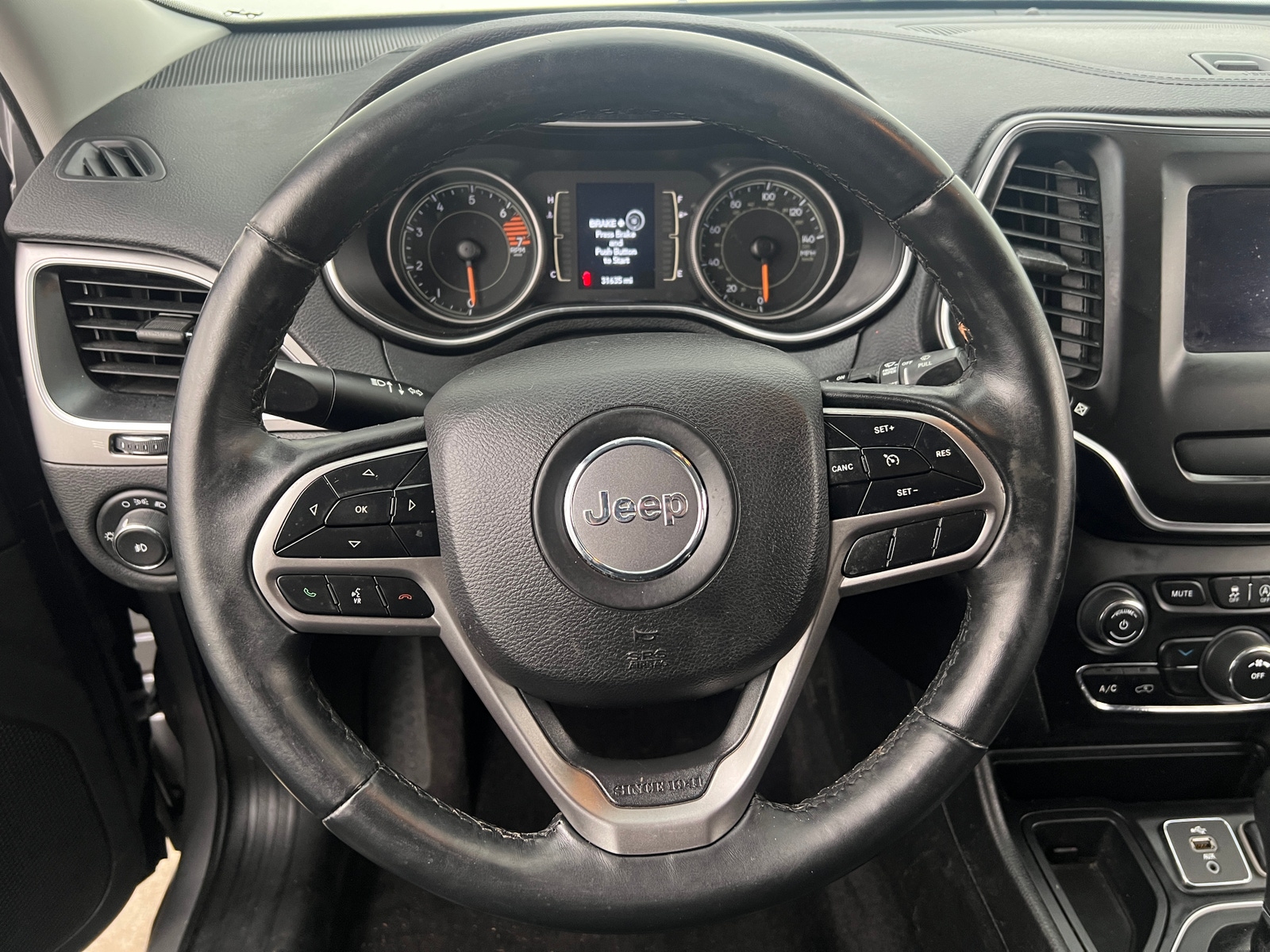 Thumbnail: 2019 Jeep Cherokee - 4