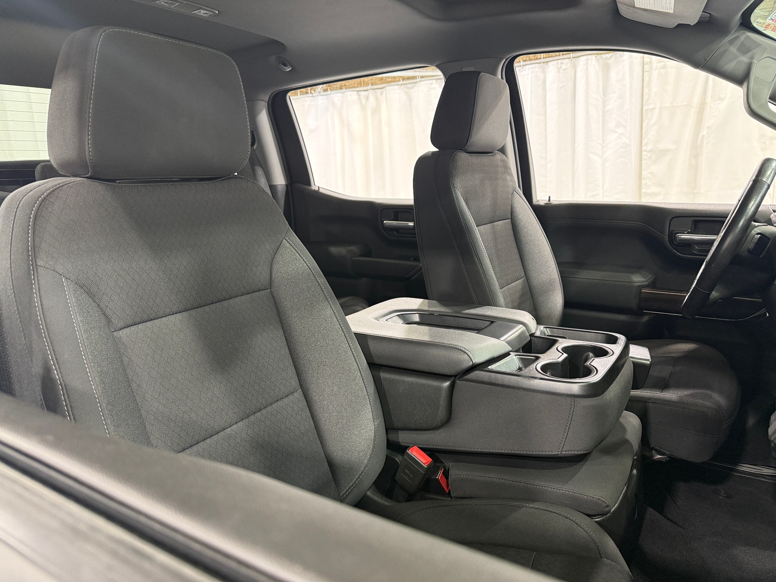 Thumbnail: 2020 Chevrolet Silverado 1500 - 2