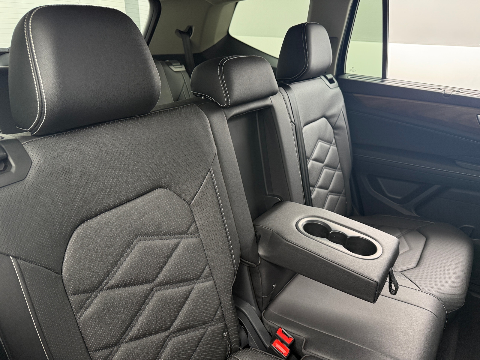 Thumbnail: 2025 Volkswagen Atlas - 5