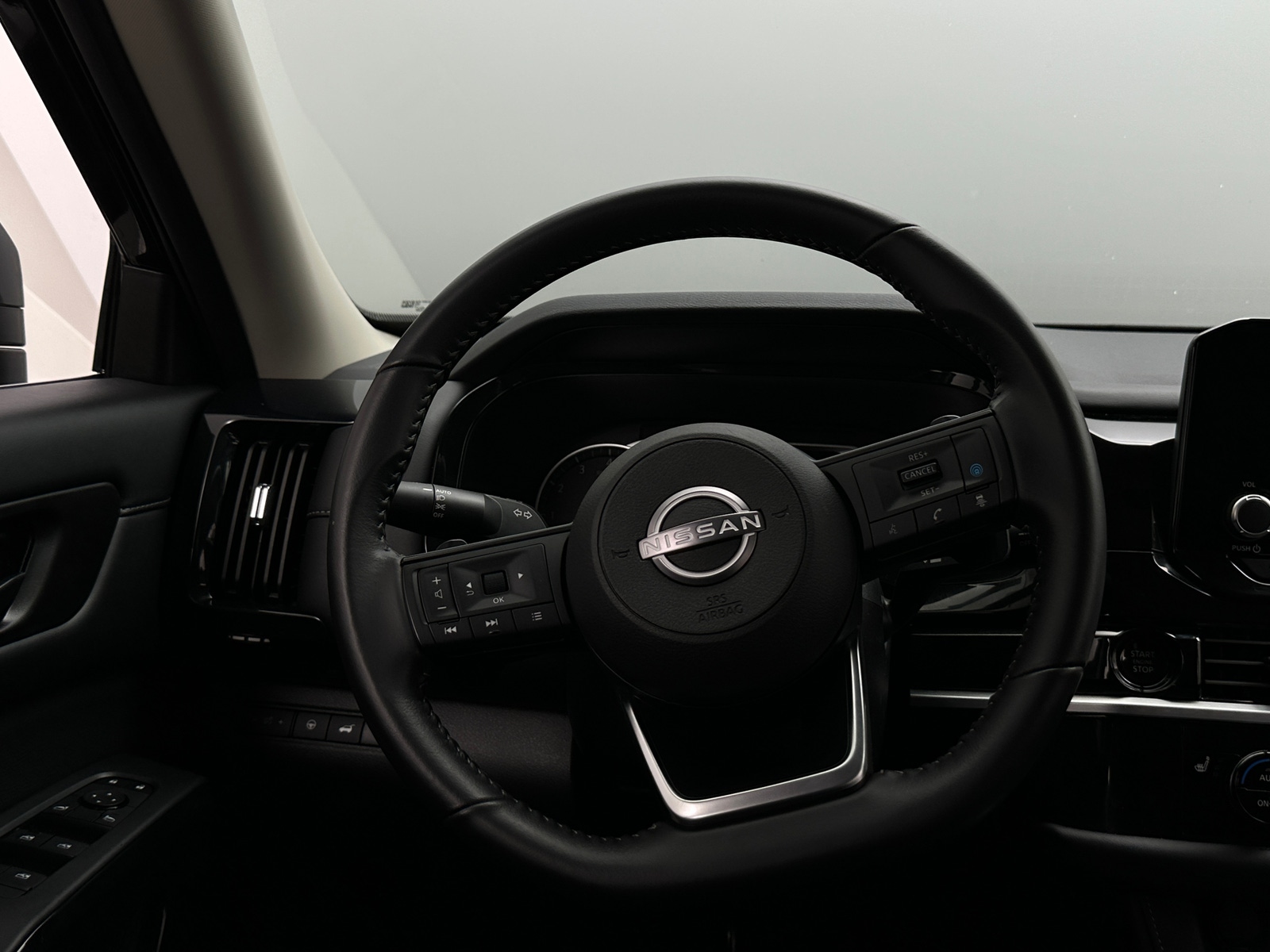 Thumbnail: 2025 Nissan Pathfinder - 5