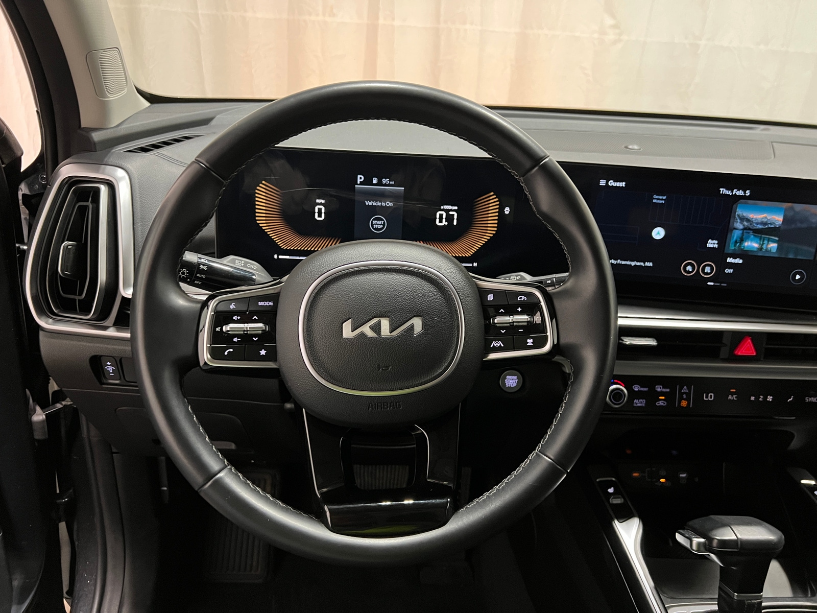 Thumbnail: 2024 Kia Sorento - 4