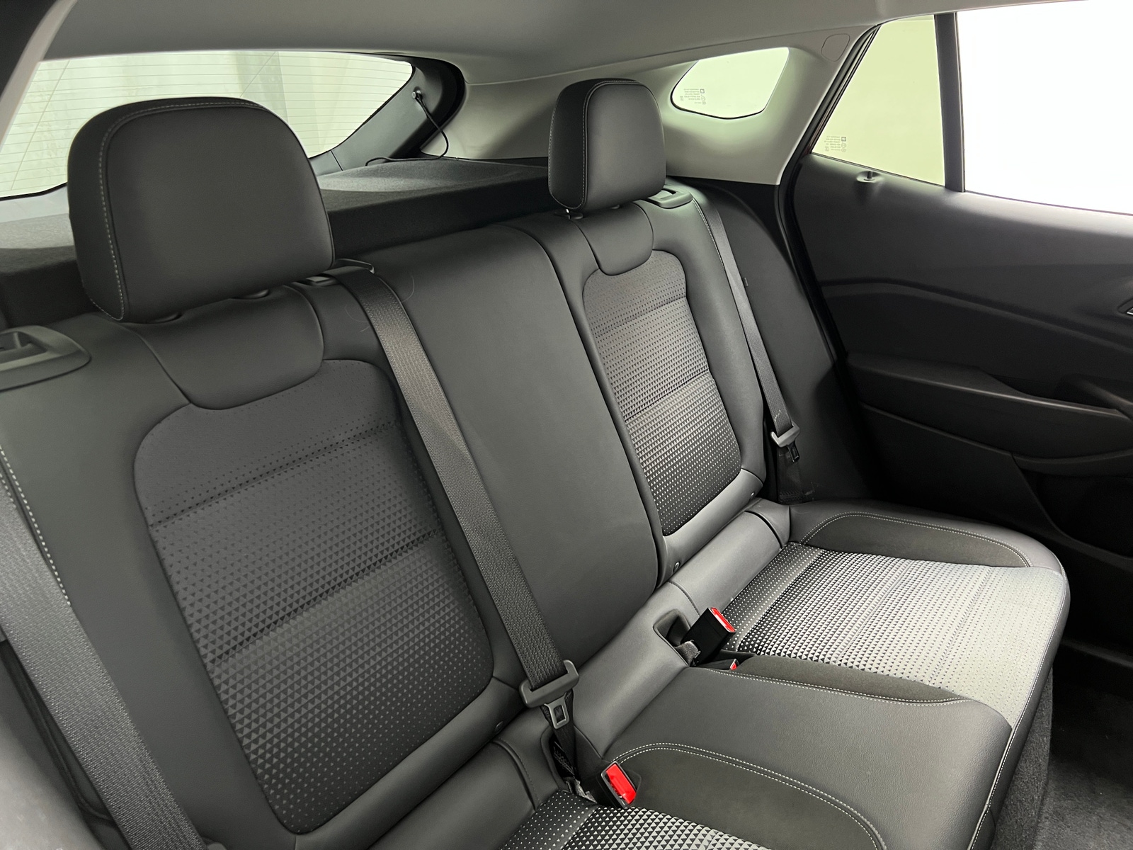 Thumbnail: 2025 Chevrolet Trax - 6