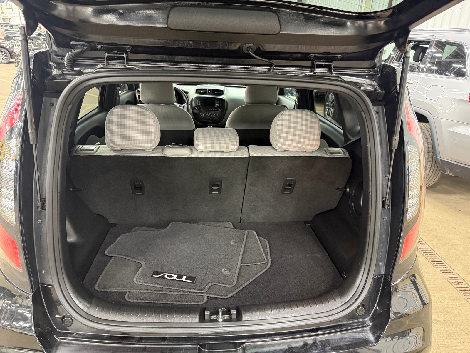 Thumbnail: 2018 Kia Soul - 7