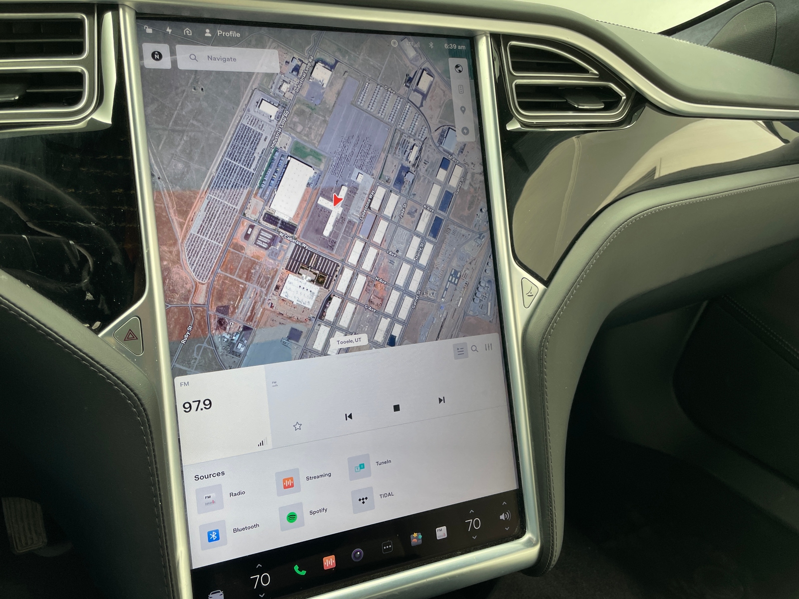 Thumbnail: 2017 Tesla Model S - 3