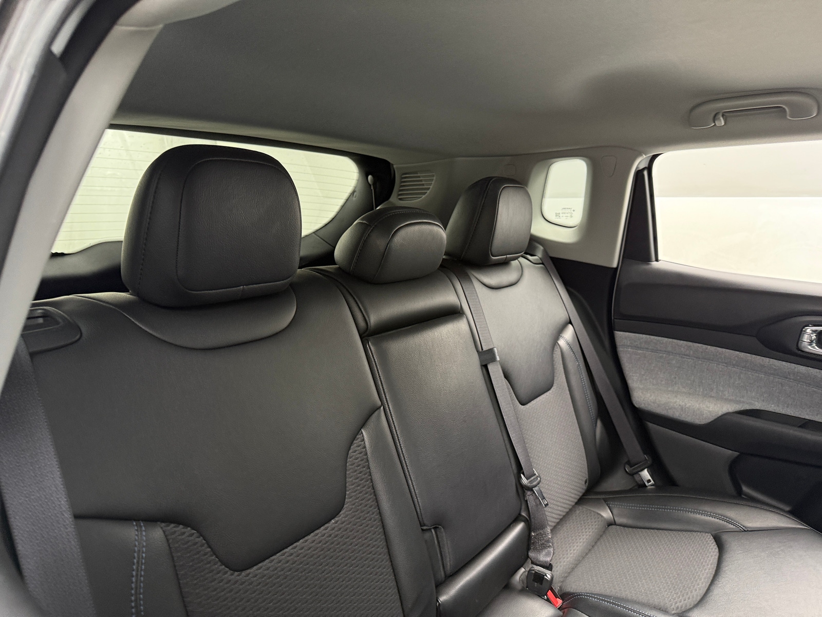 Thumbnail: 2022 Jeep Compass - 6