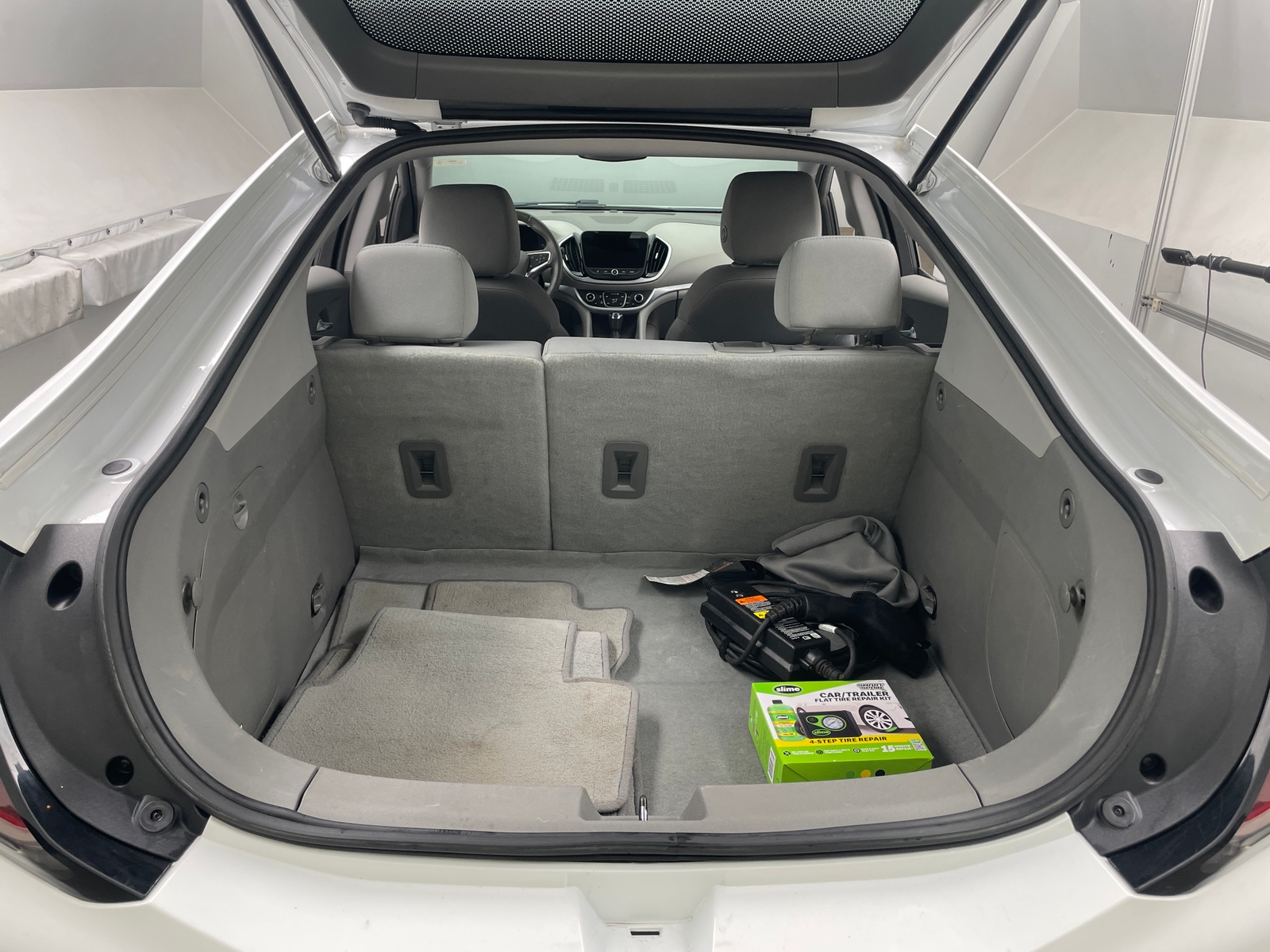 Thumbnail: 2018 Chevrolet Volt - 7