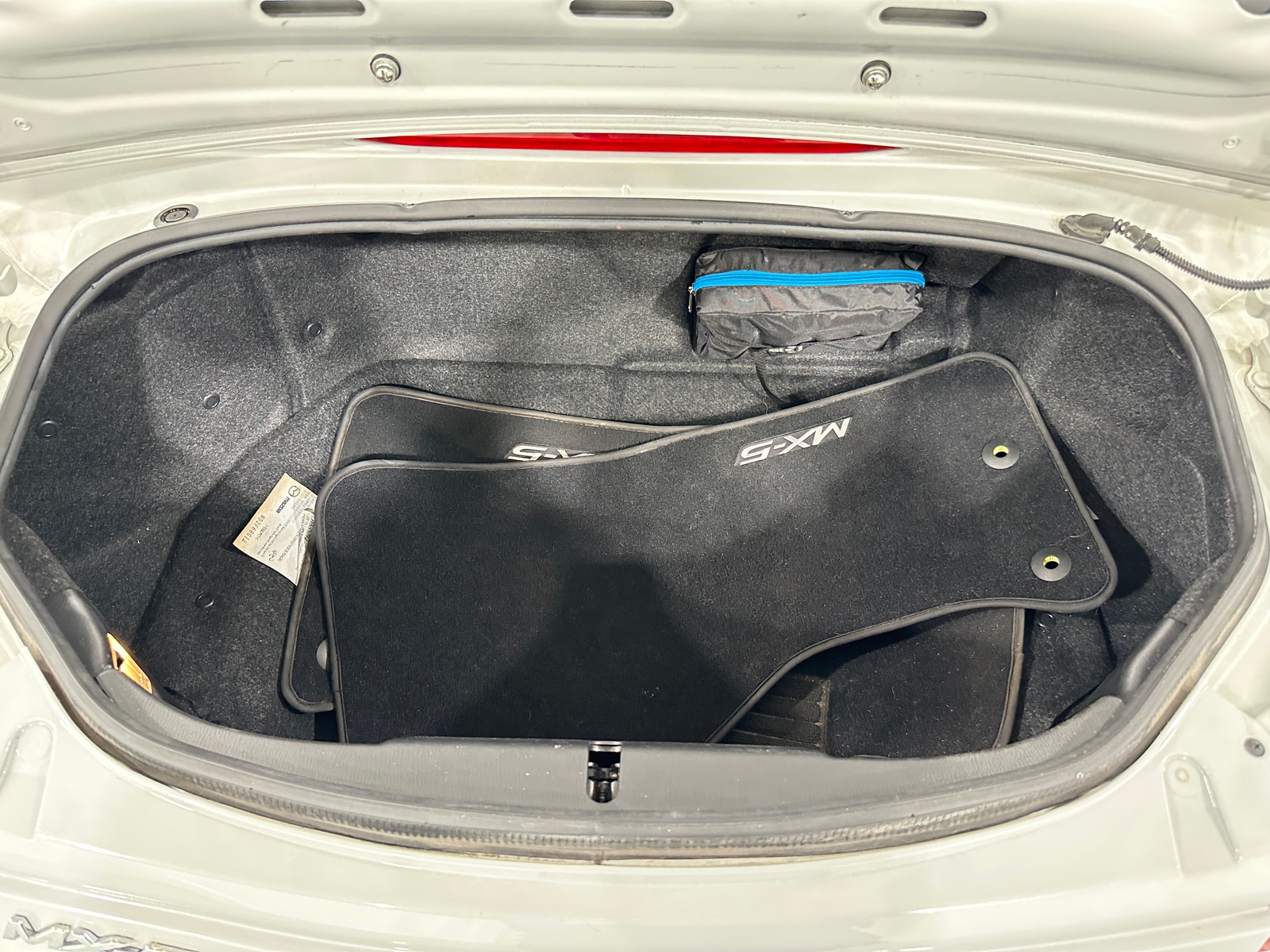 Thumbnail: 2019 Mazda MX-5 Miata - 5