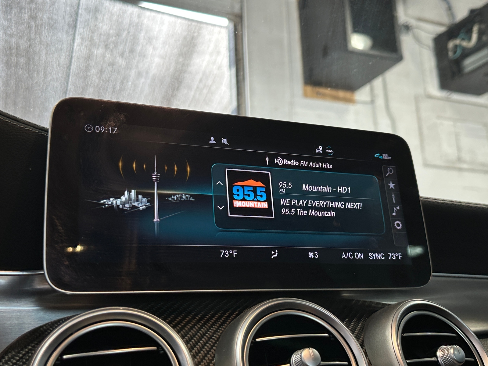 Thumbnail: 2021 Mercedes-Benz C-Class - 2